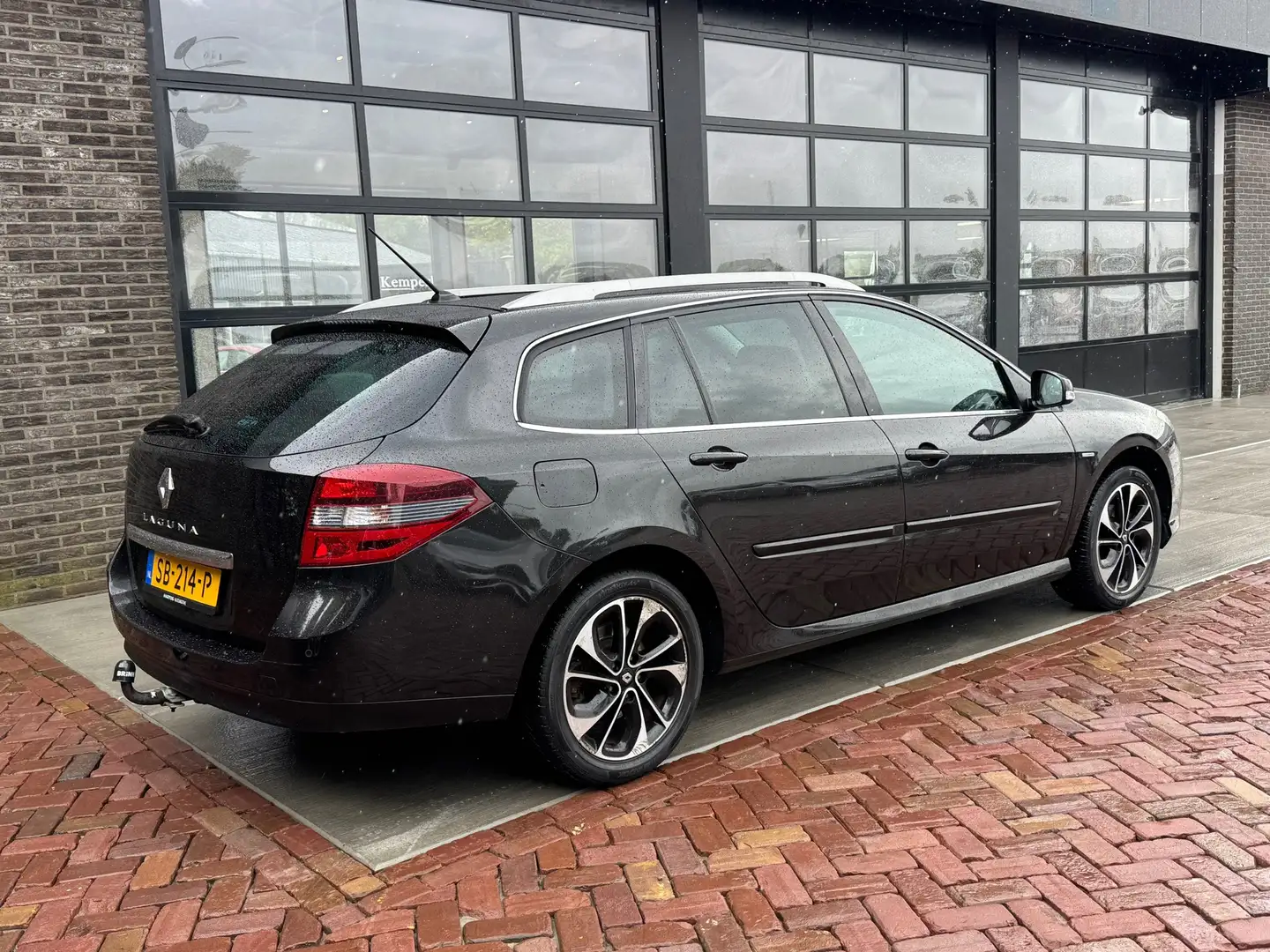 Renault Laguna Estate 1.5 dCi Bose | 1/2 Leer | Navi | Clima | Cr Nero - 2