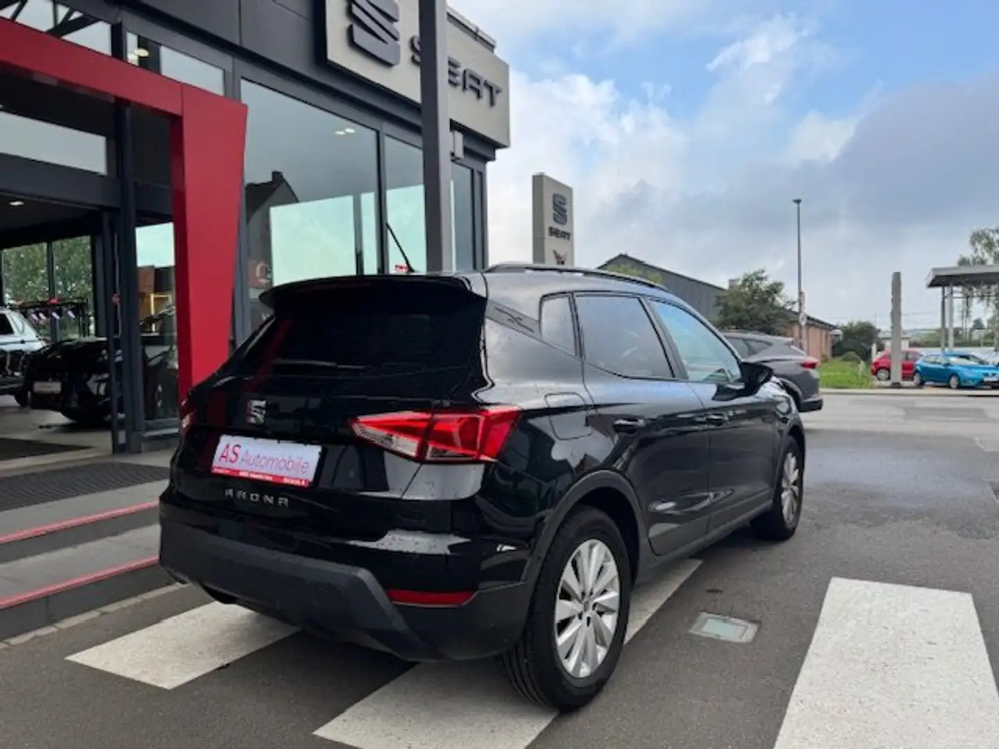 SEAT Arona Style - Ihr SEAT / SKODA Vertragshändler Schwarz - 2