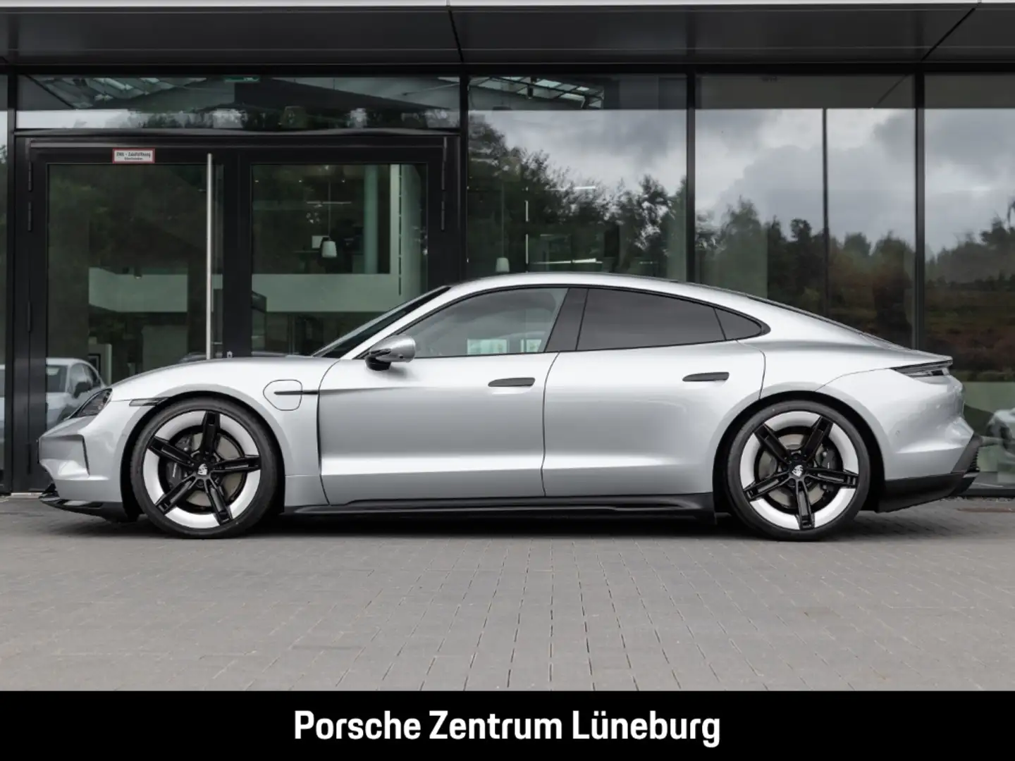 Porsche Taycan Porsche Electric Sport Sound Silber - 2