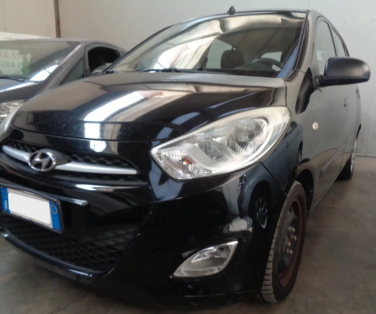 Hyundai i10 i10 1.1 12V like Чорний - 1