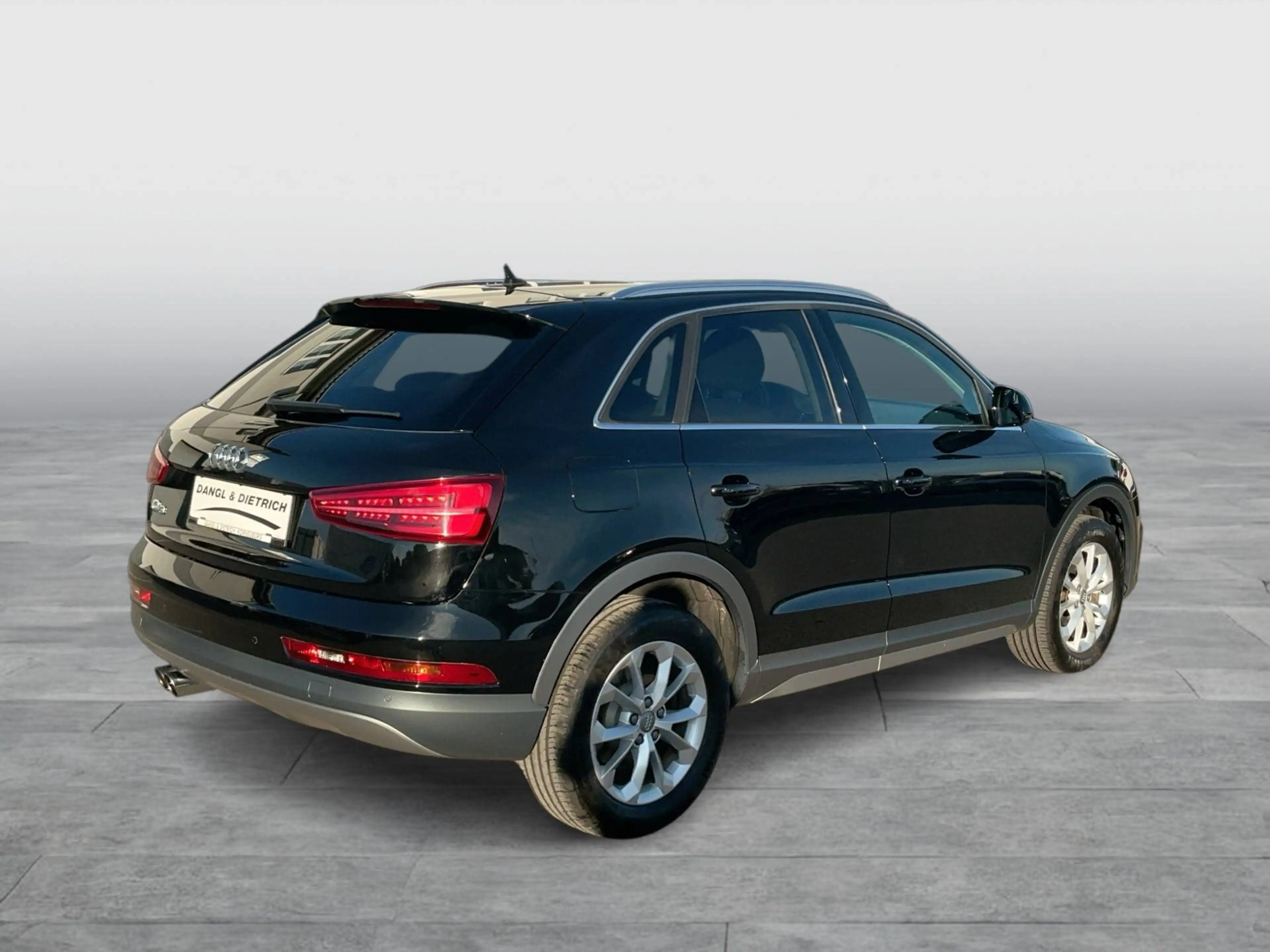 Audi Q3 design — photo 5