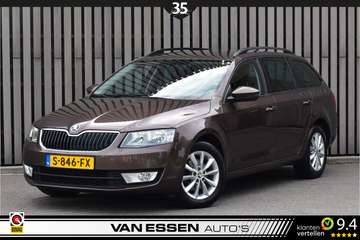 Combi 1.0 TSI Greentech Style Business Navigatie A