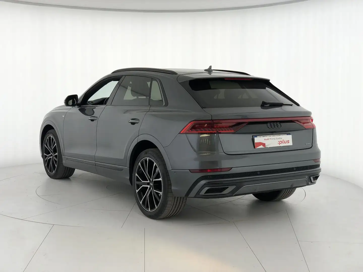 Audi Q8 50 TDI 286 CV quattro tiptronic Sport Grigio - 2