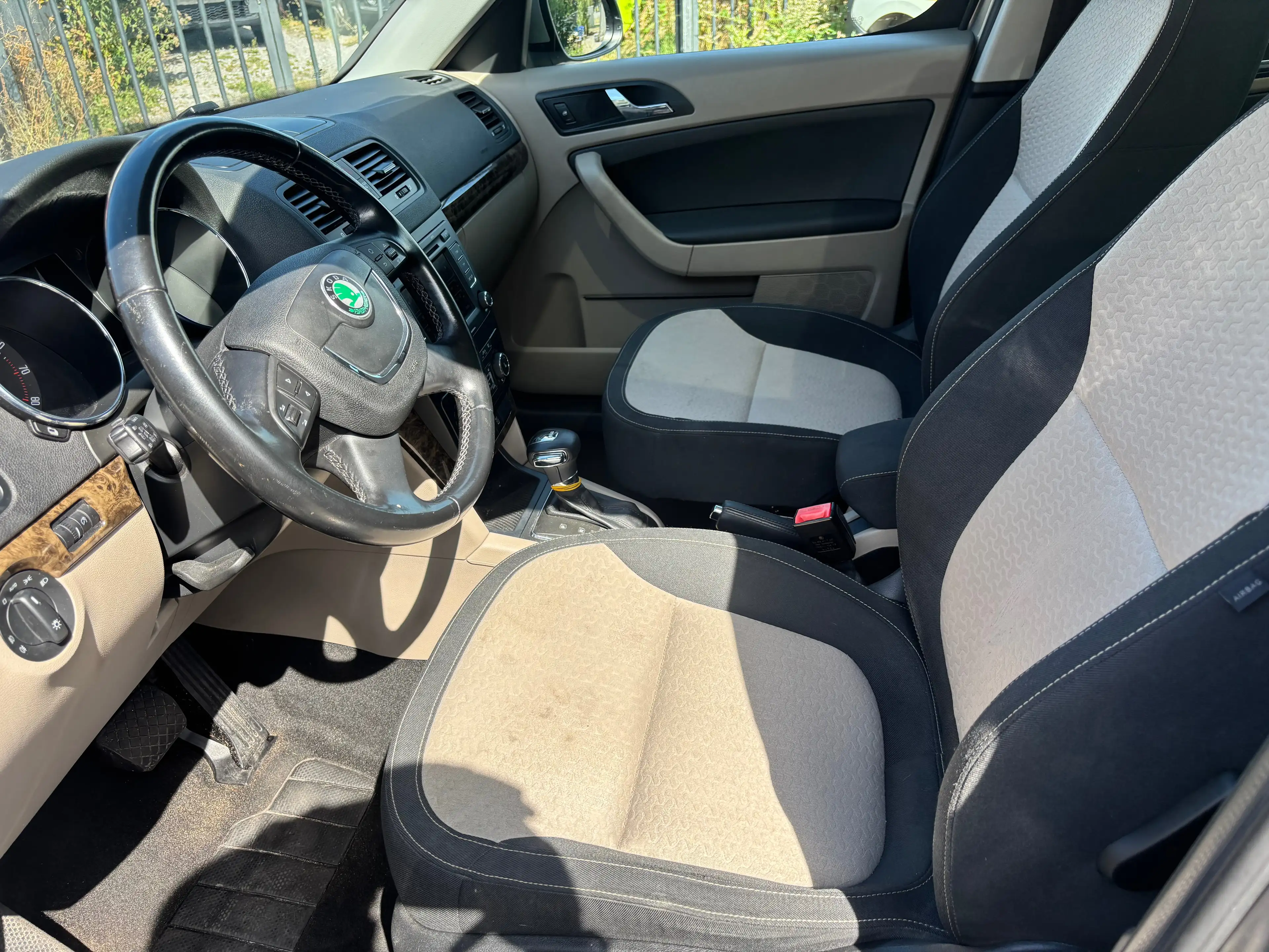 Skoda Yeti Yeti 1.2 TSI DSG — photo 10