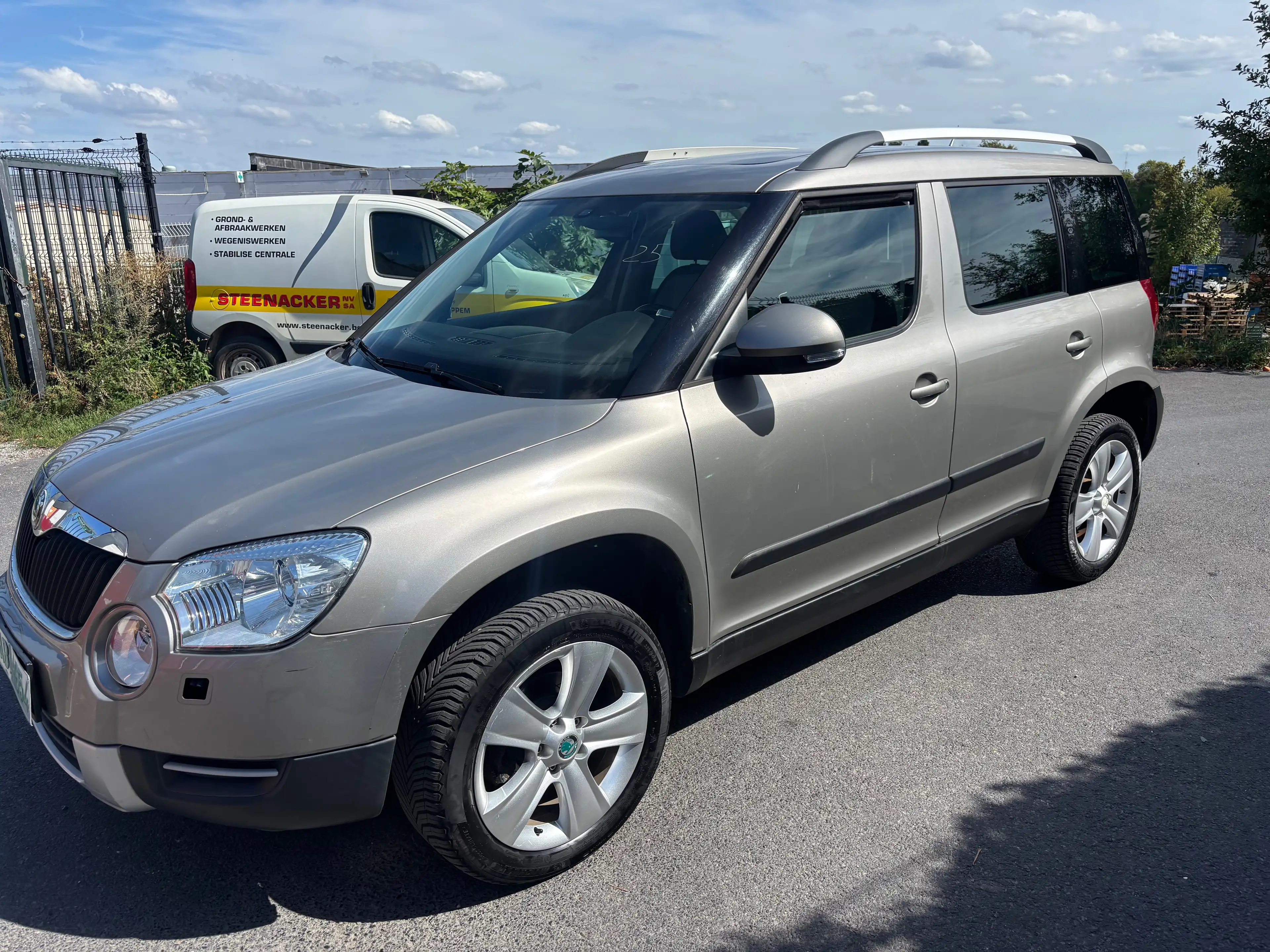 Skoda Yeti Yeti 1.2 TSI DSG — photo 3
