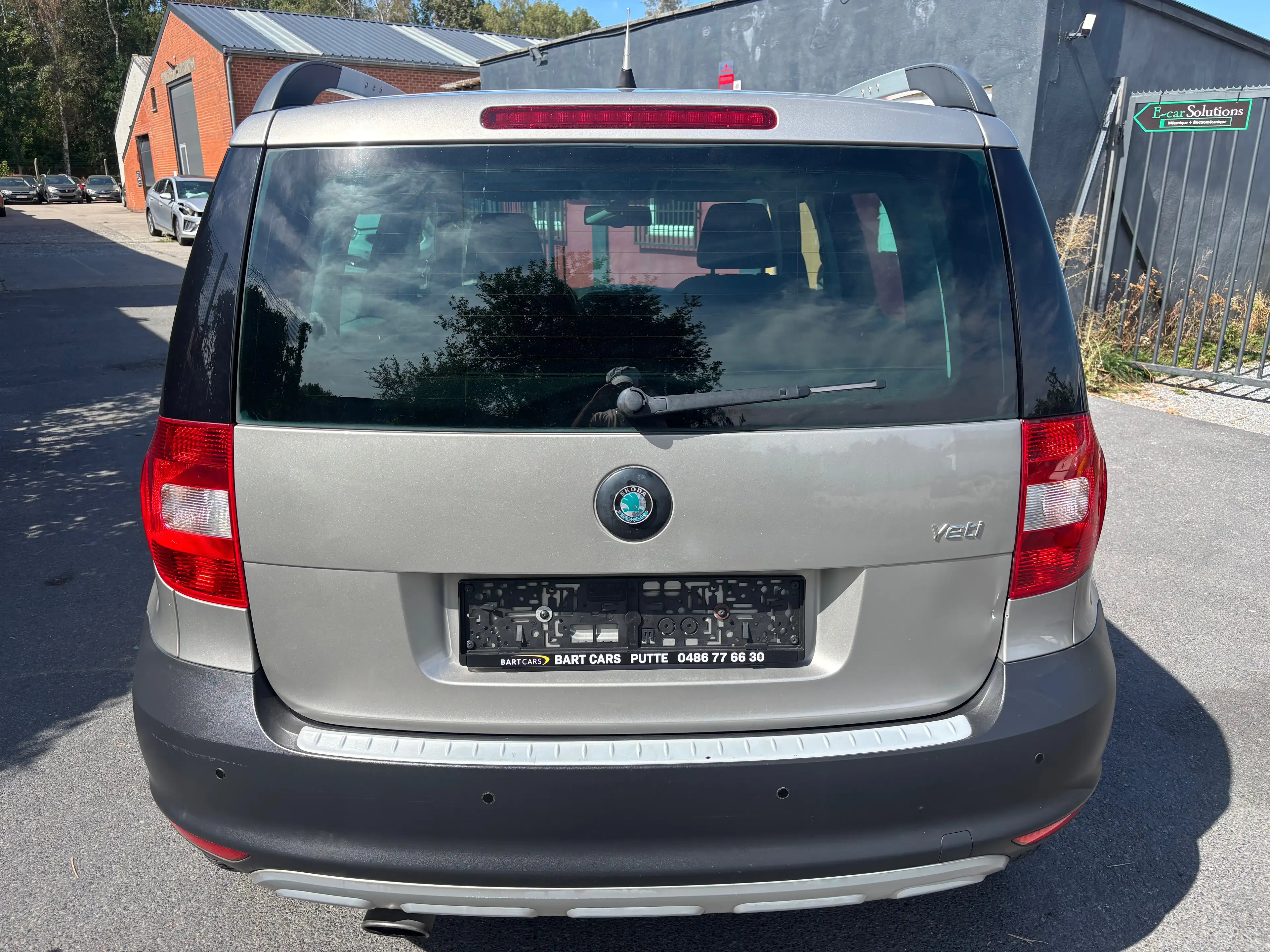 Skoda Yeti Yeti 1.2 TSI DSG — photo 4