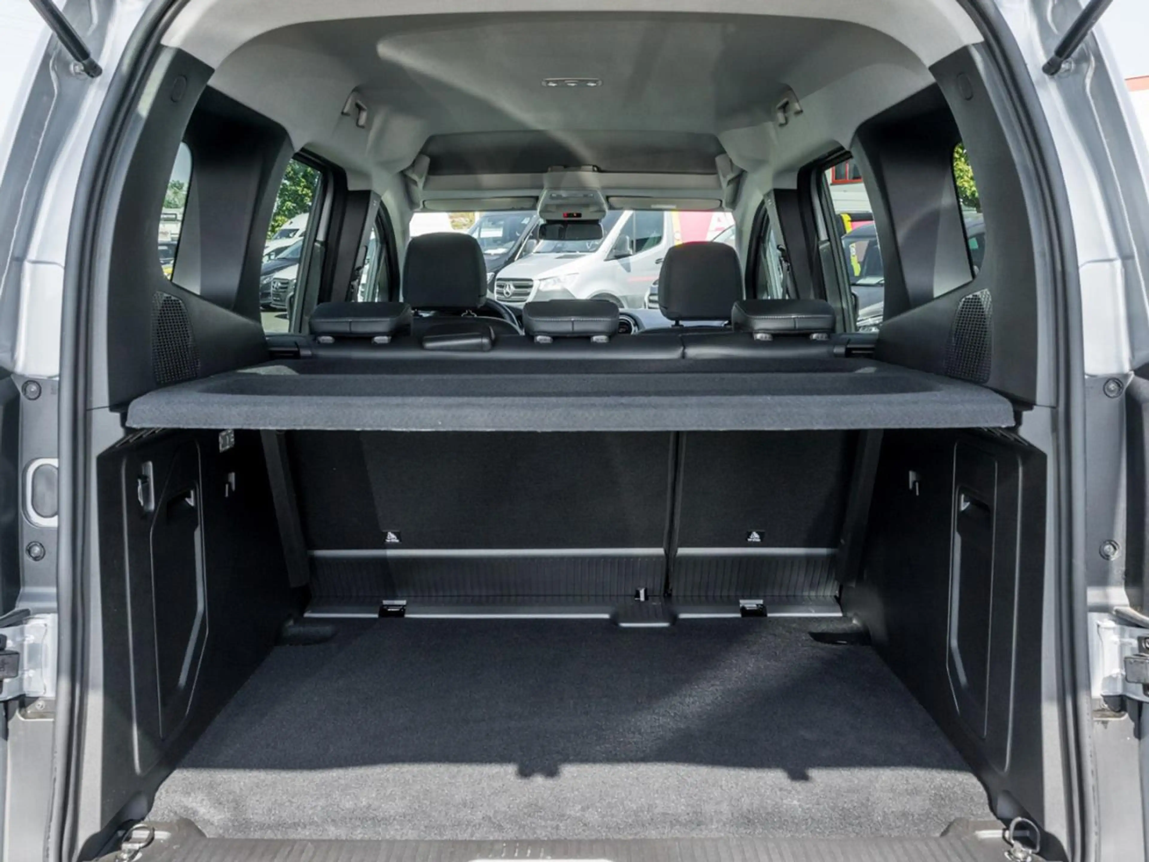 Mercedes-Benz T-Class T 180 d Standard Progressive MBUXNavi+ AHK Kamera — photo 6