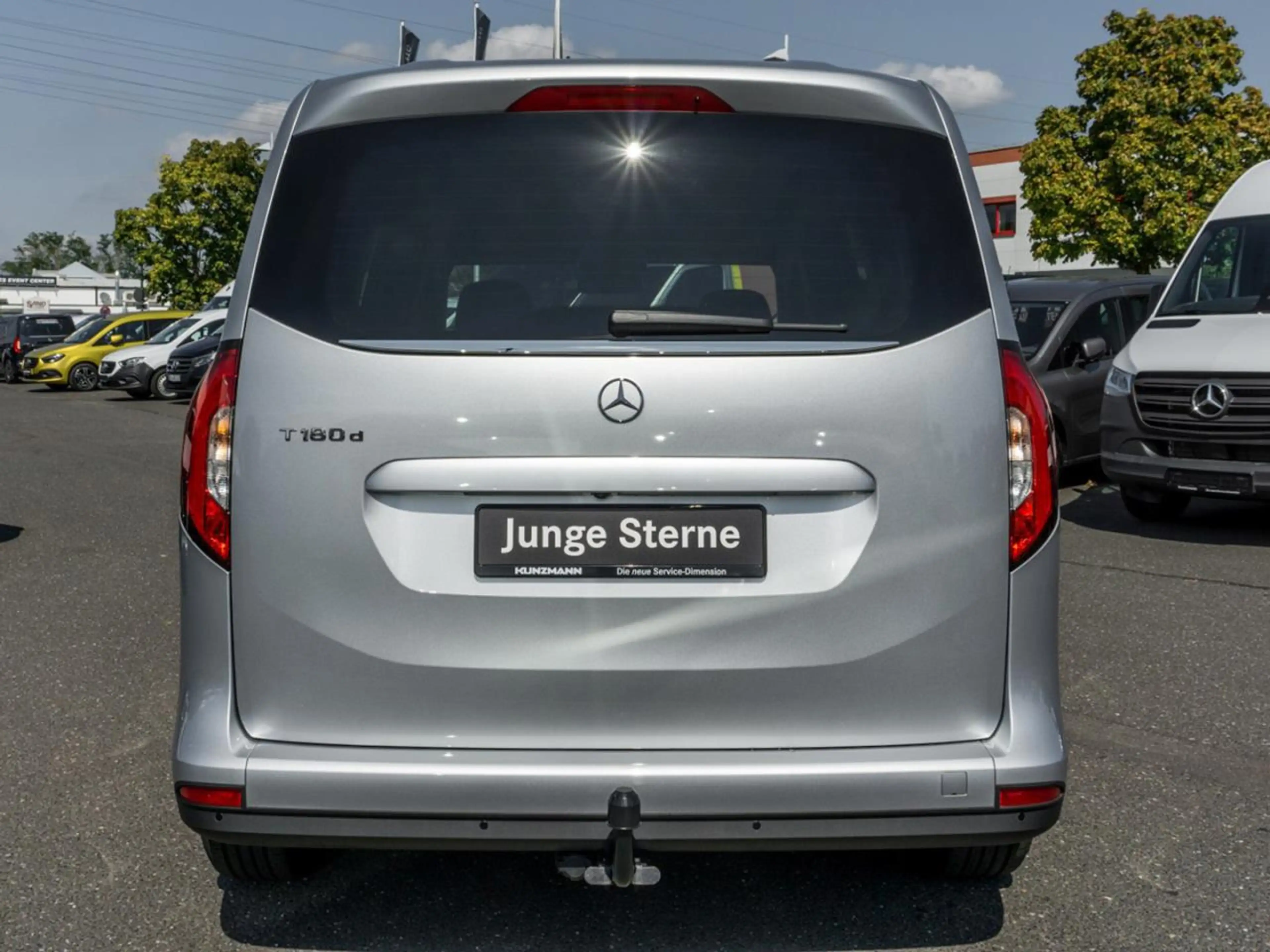 Mercedes-Benz T-Class T 180 d Standard Progressive MBUXNavi+ AHK Kamera — photo 4
