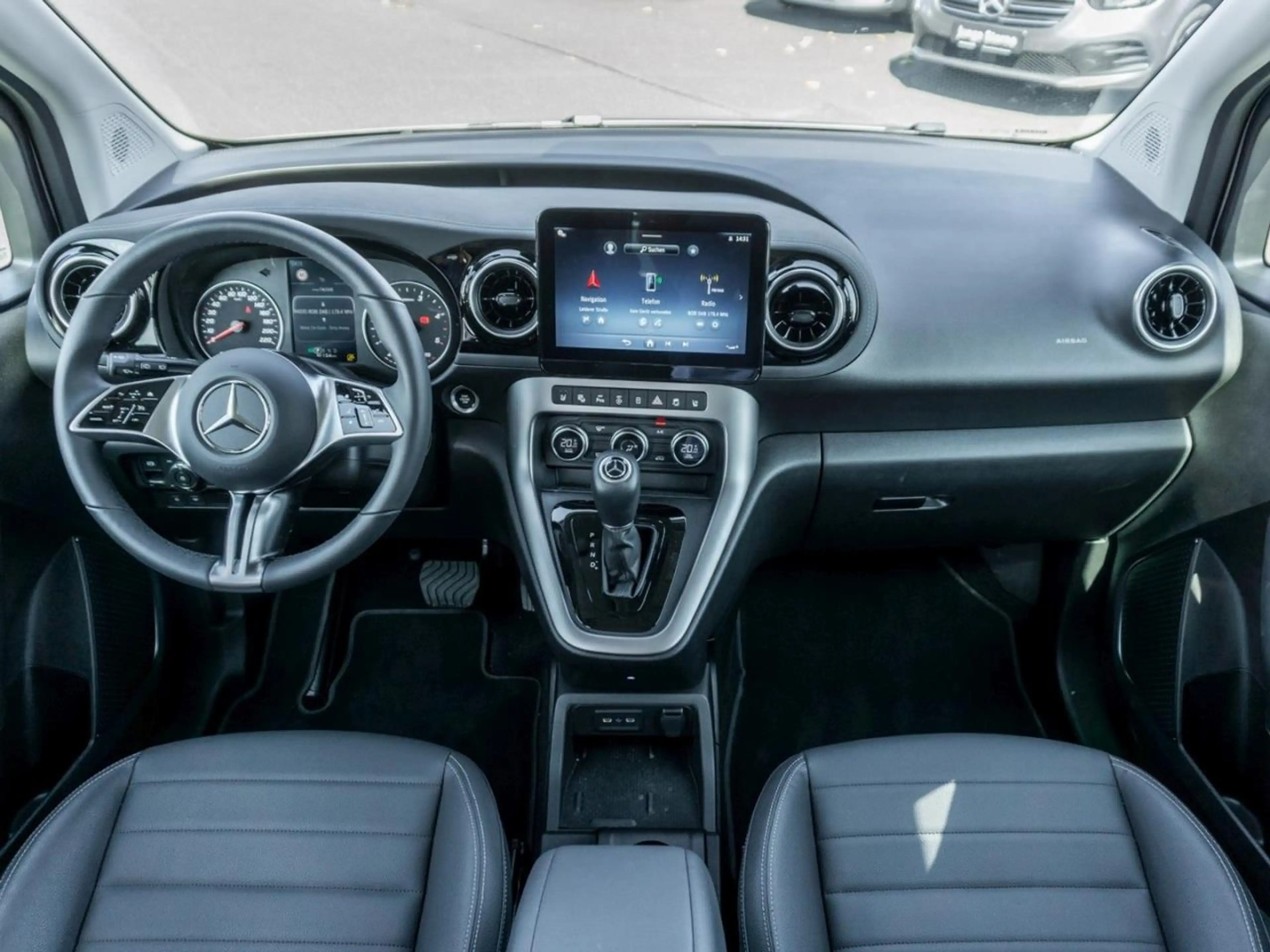 Mercedes-Benz T-Class T 180 d Standard Progressive MBUXNavi+ AHK Kamera — photo 12