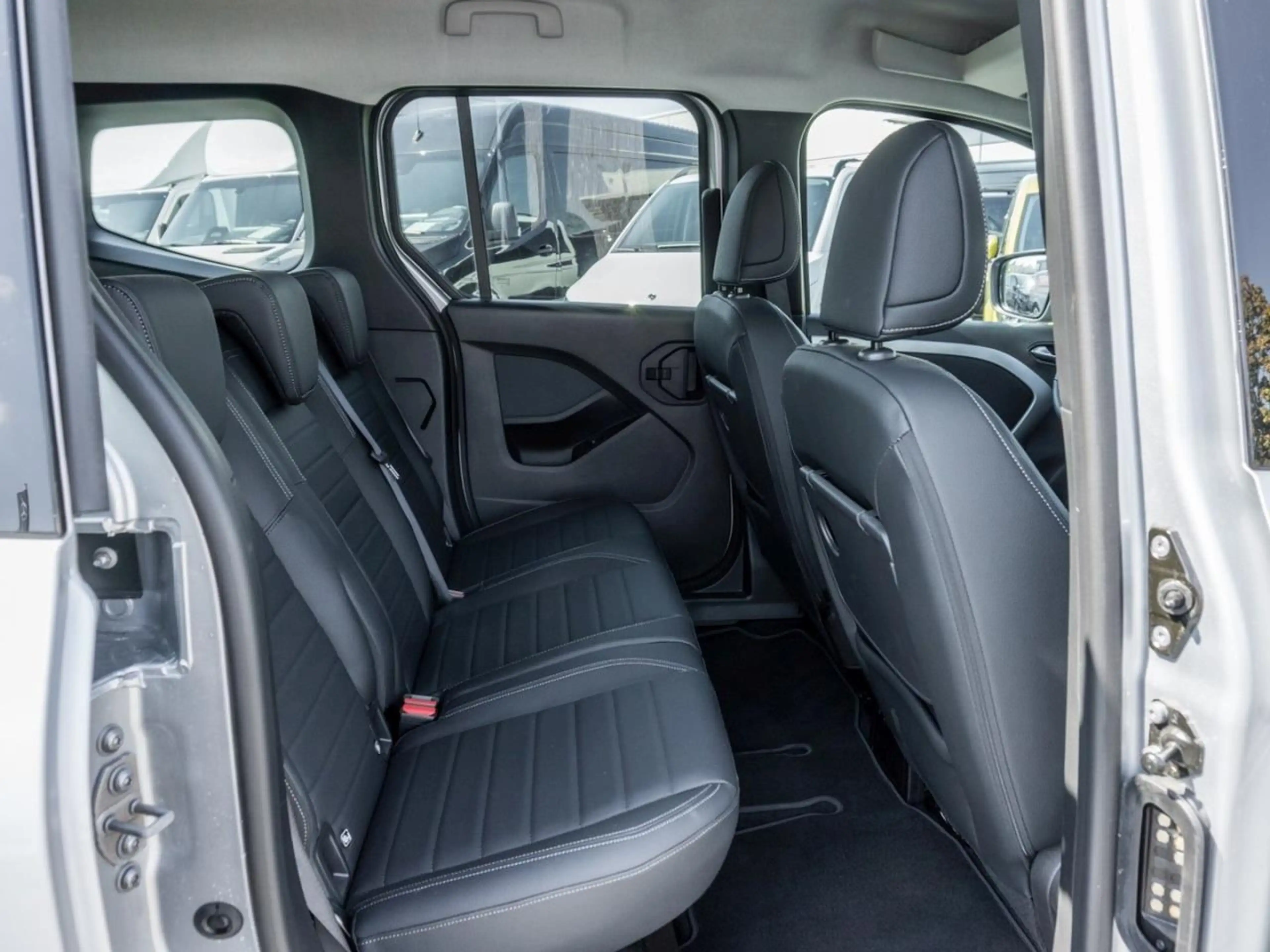 Mercedes-Benz T-Class T 180 d Standard Progressive MBUXNavi+ AHK Kamera — photo 11