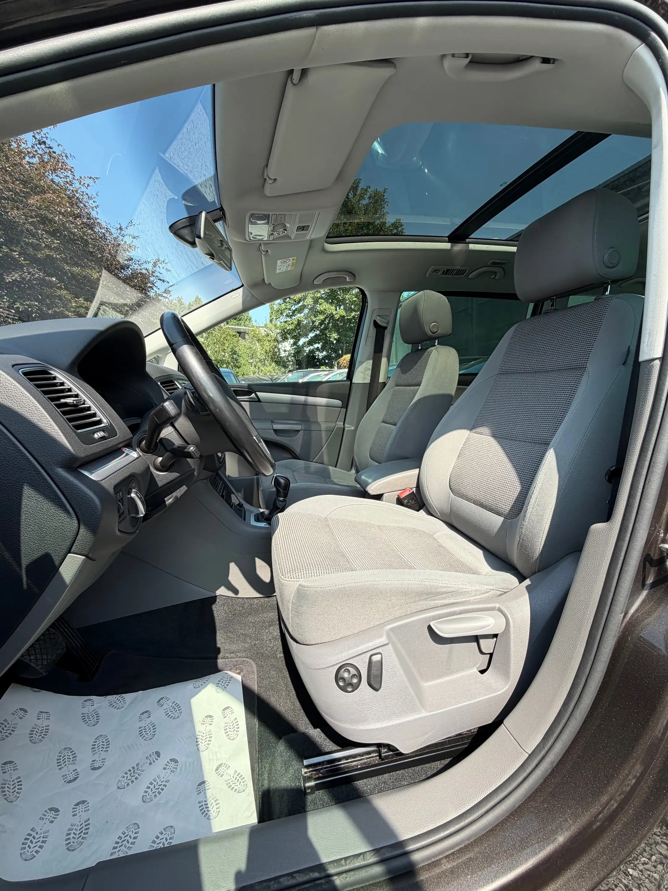 Volkswagen Sharan Sharan 2.0TSI DSG 7Places — photo 4