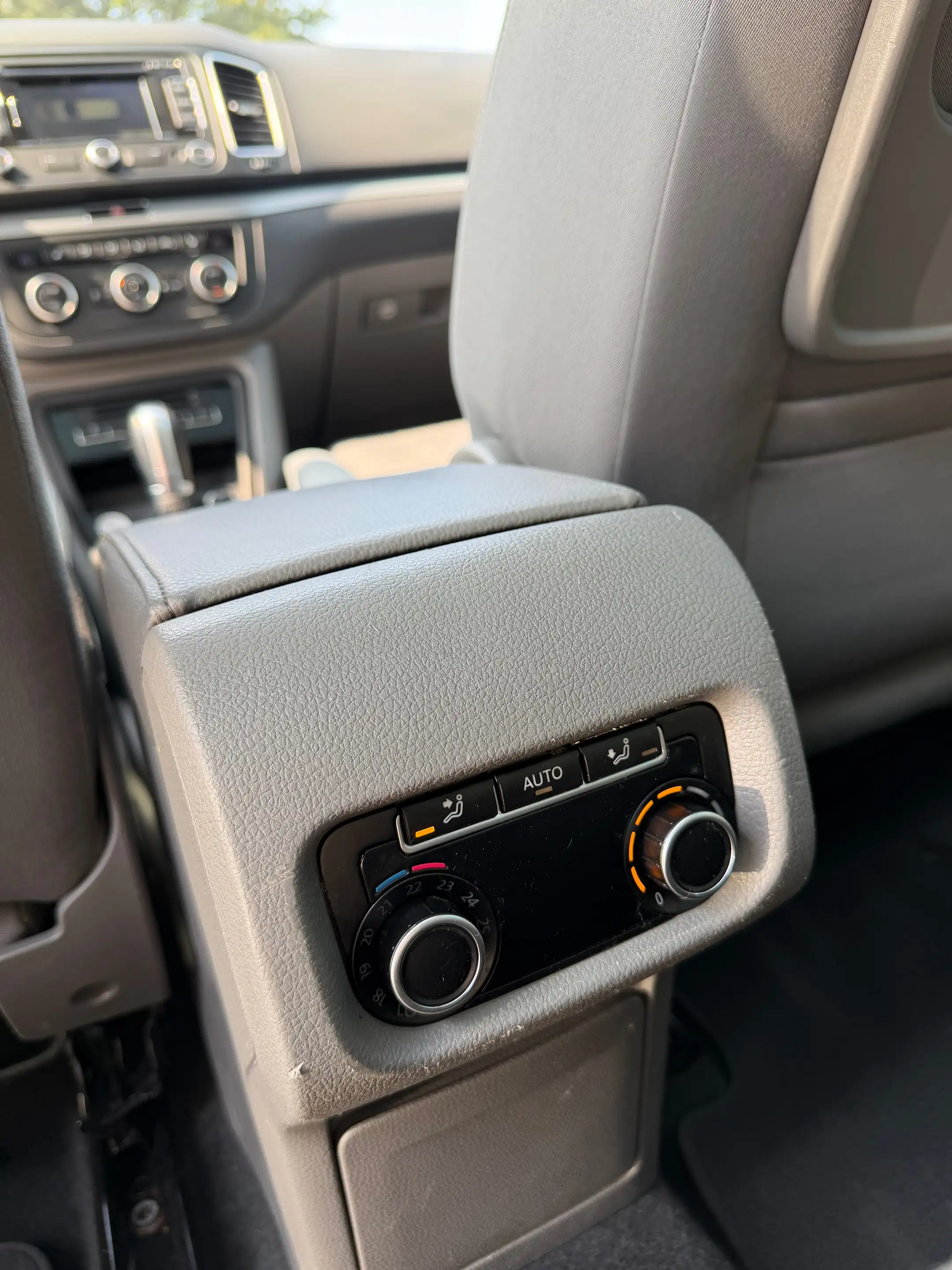 Volkswagen Sharan Sharan 2.0TSI DSG 7Places — photo 11