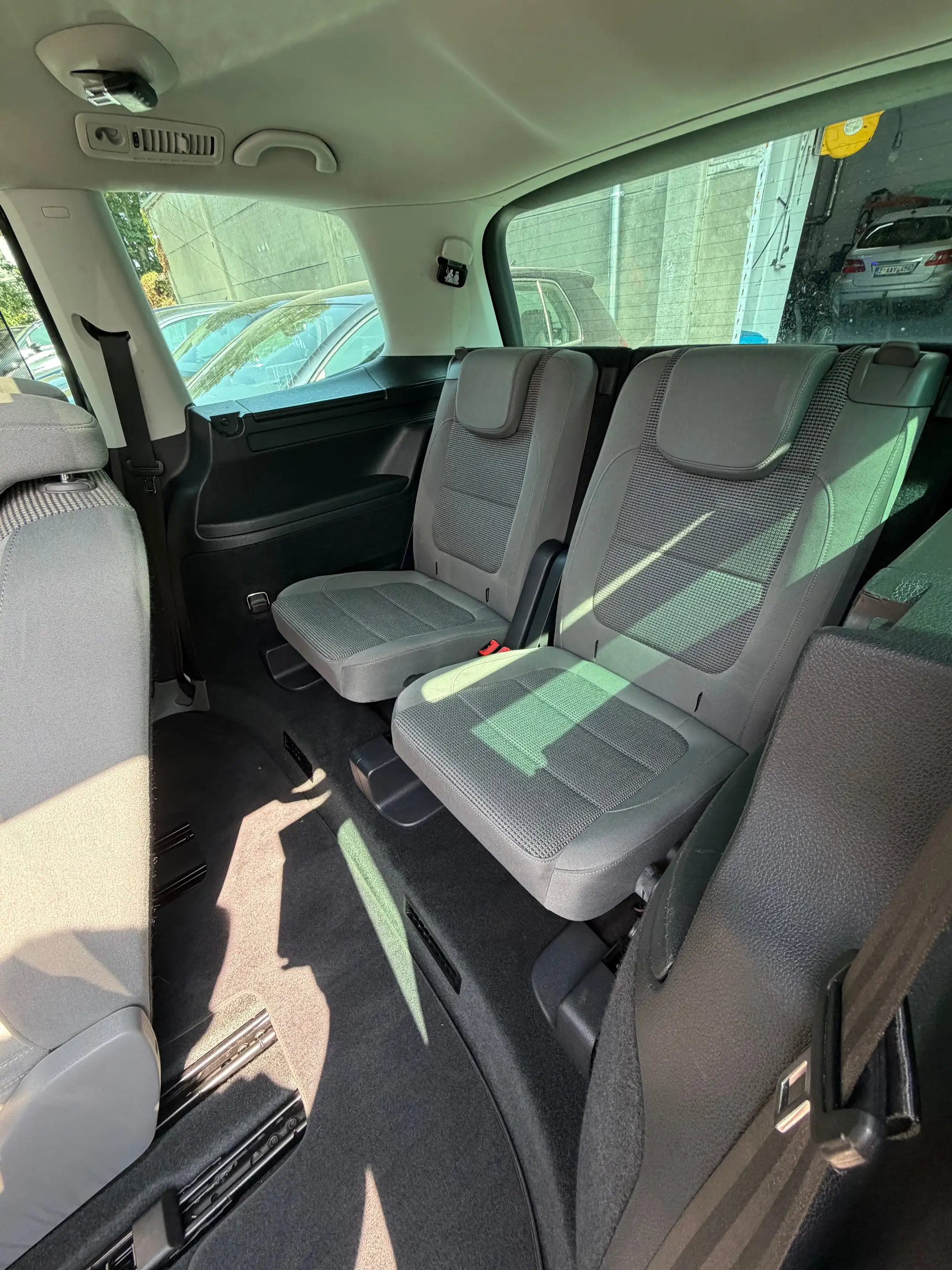 Volkswagen Sharan Sharan 2.0TSI DSG 7Places — photo 6