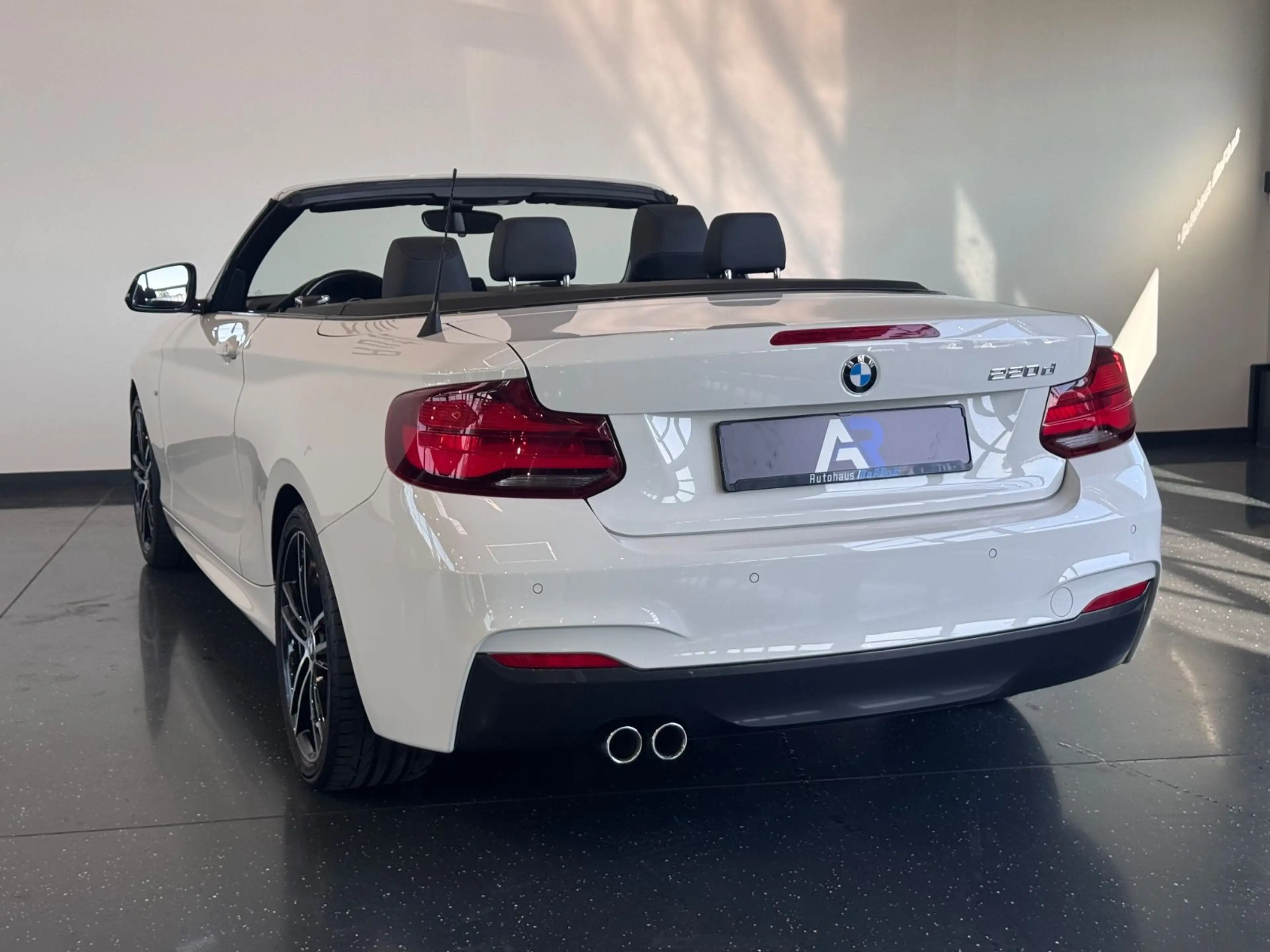 BMW 220 d Cabrio M Sportpaket*PDC*LED*NAVI*KLIMA* — photo 10