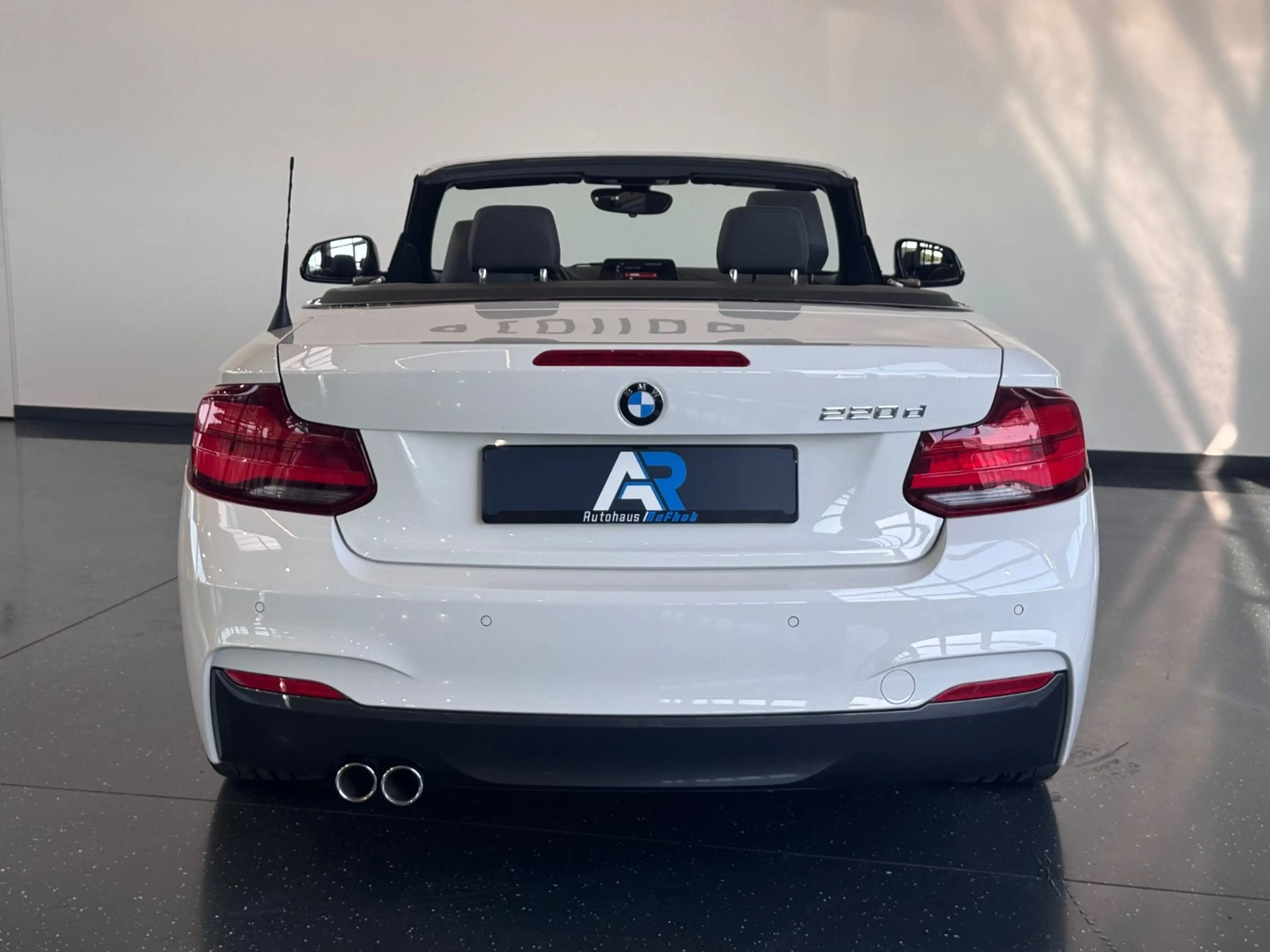 BMW 220 d Cabrio M Sportpaket*PDC*LED*NAVI*KLIMA* — photo 9