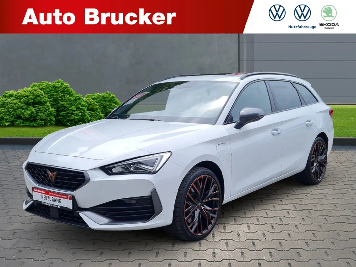 CUPRA Leon Sportstourer e-HYBRID 1.4+PDC+Sitzheizung+Tempomat Weiß - 1