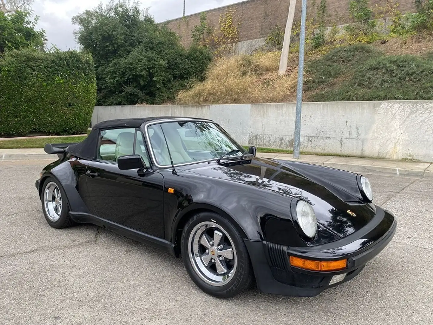 Porsche 911 911T CABRIOLET - 1