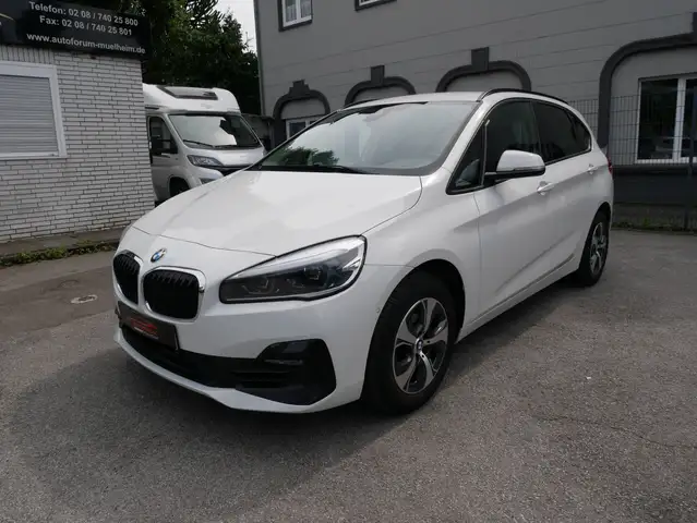BMW 216 216 i Advantage Active Tourer LED Navi Key Go PDC