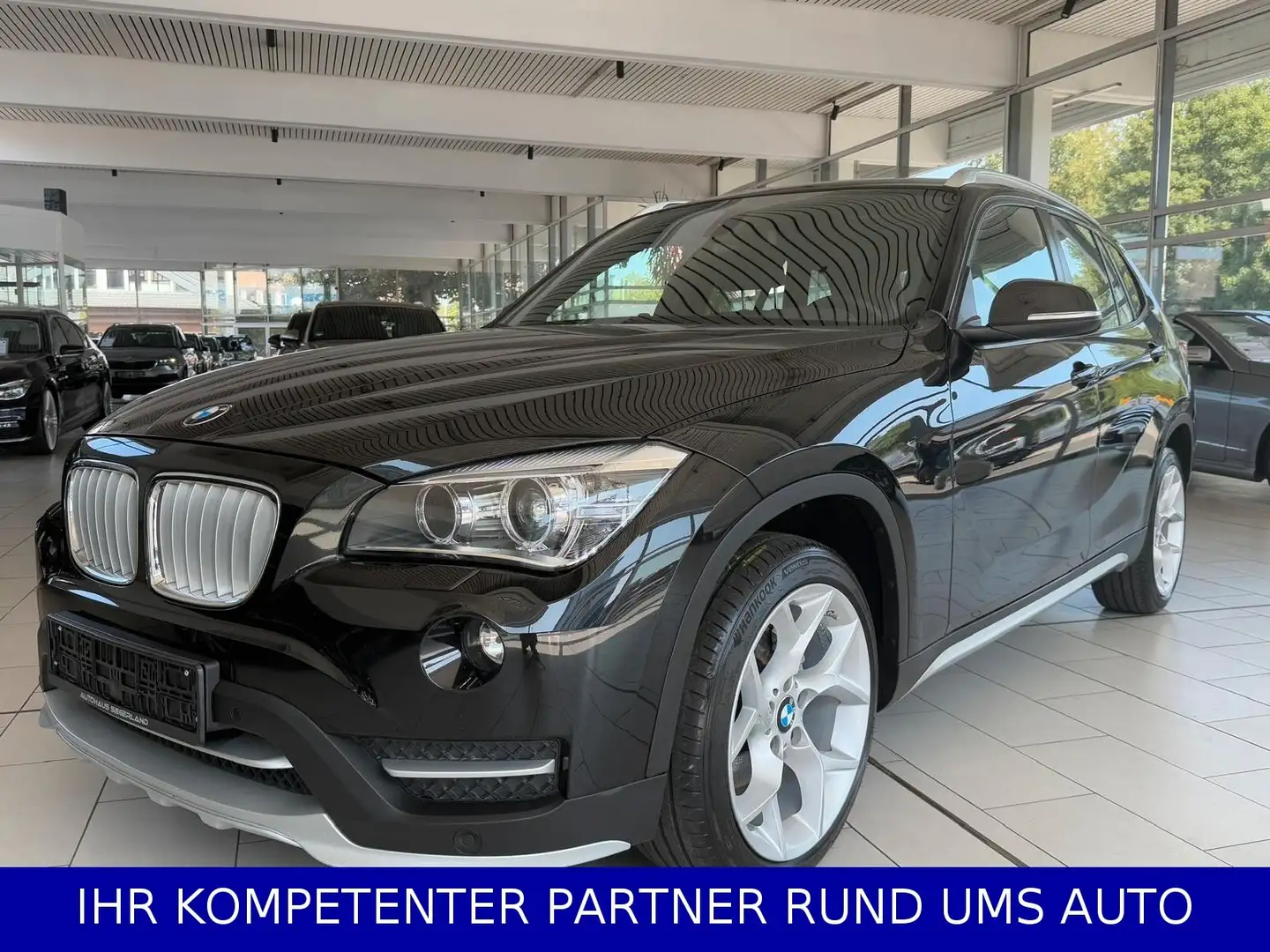 BMW X1 X-LINE 4X4 DIESEL /XENON/1.HAND/TOP ZUSTAND! Schwarz - 1