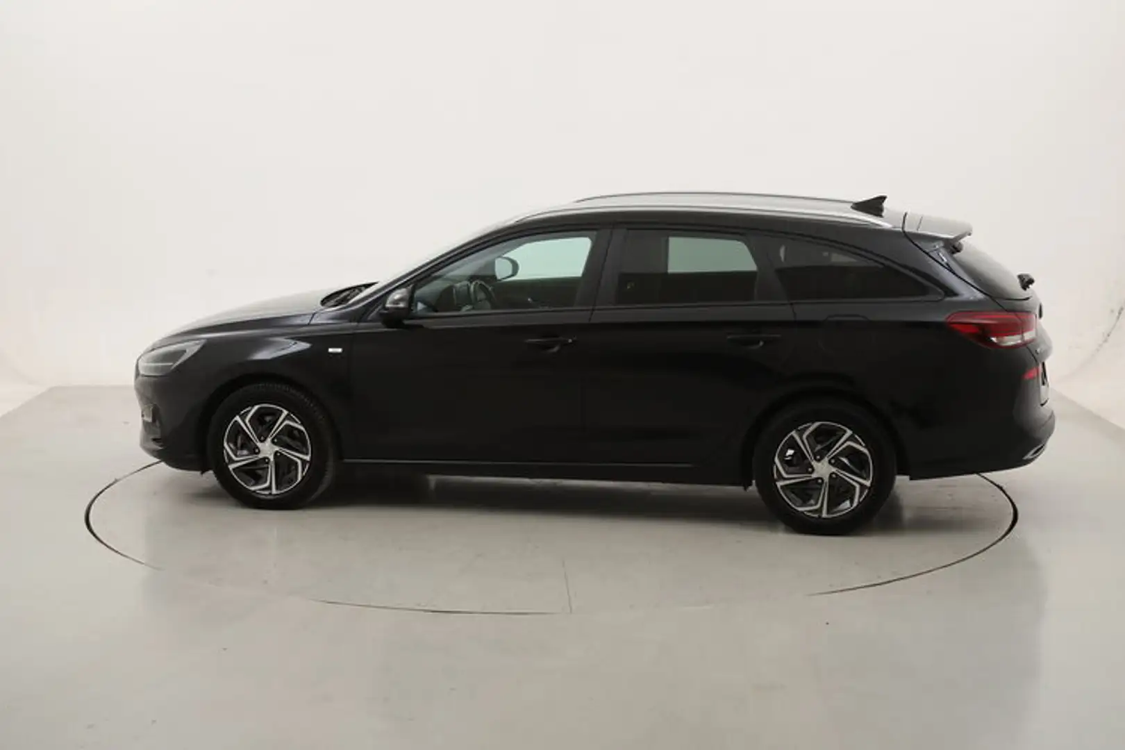 Hyundai i30 Wagon 48V Prime DCT 1.6 Mild Hybrid 136CV Nero - 2