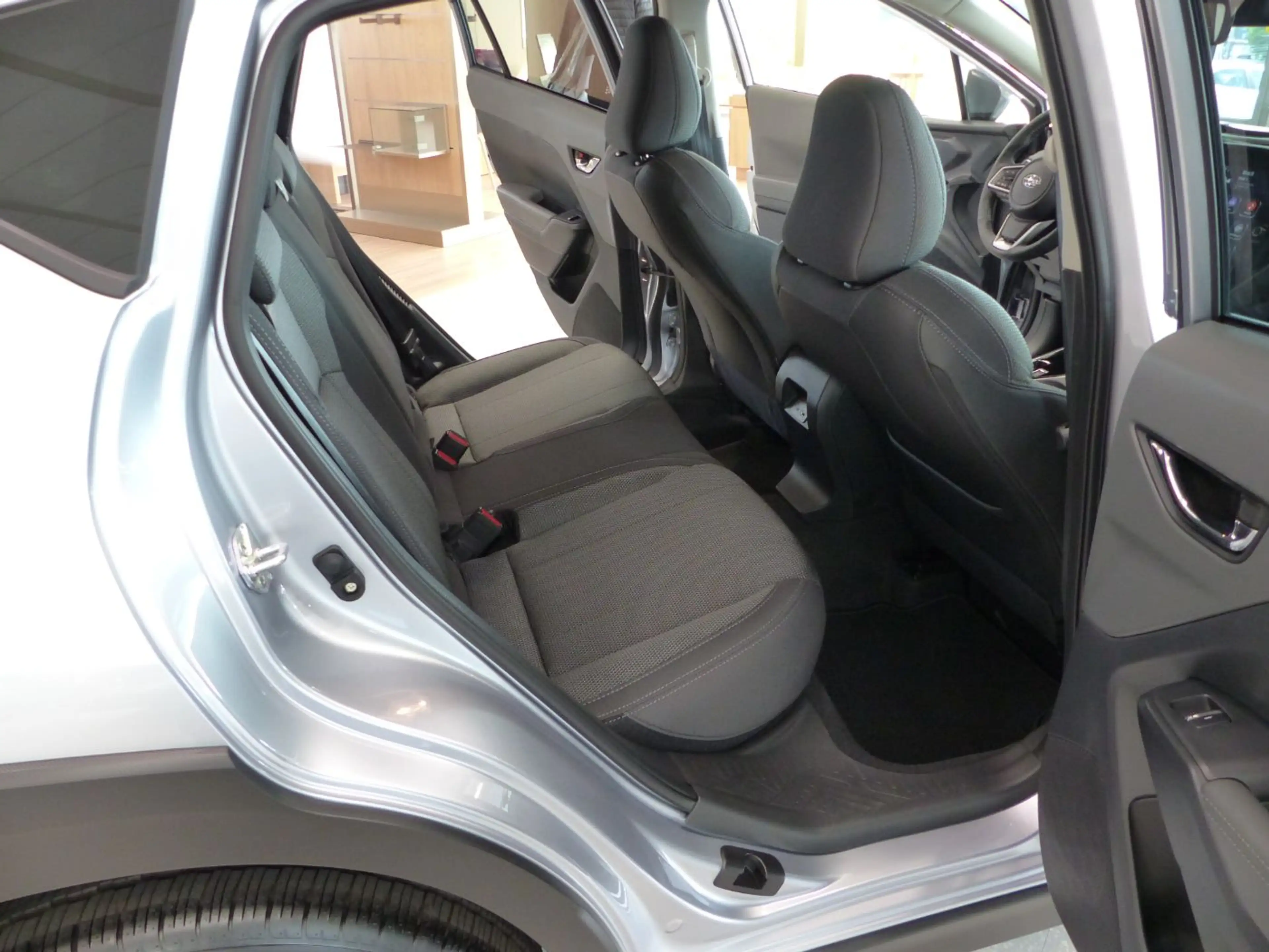 Subaru Crosstrek 2.0ie- Comfort Allrad — photo 9