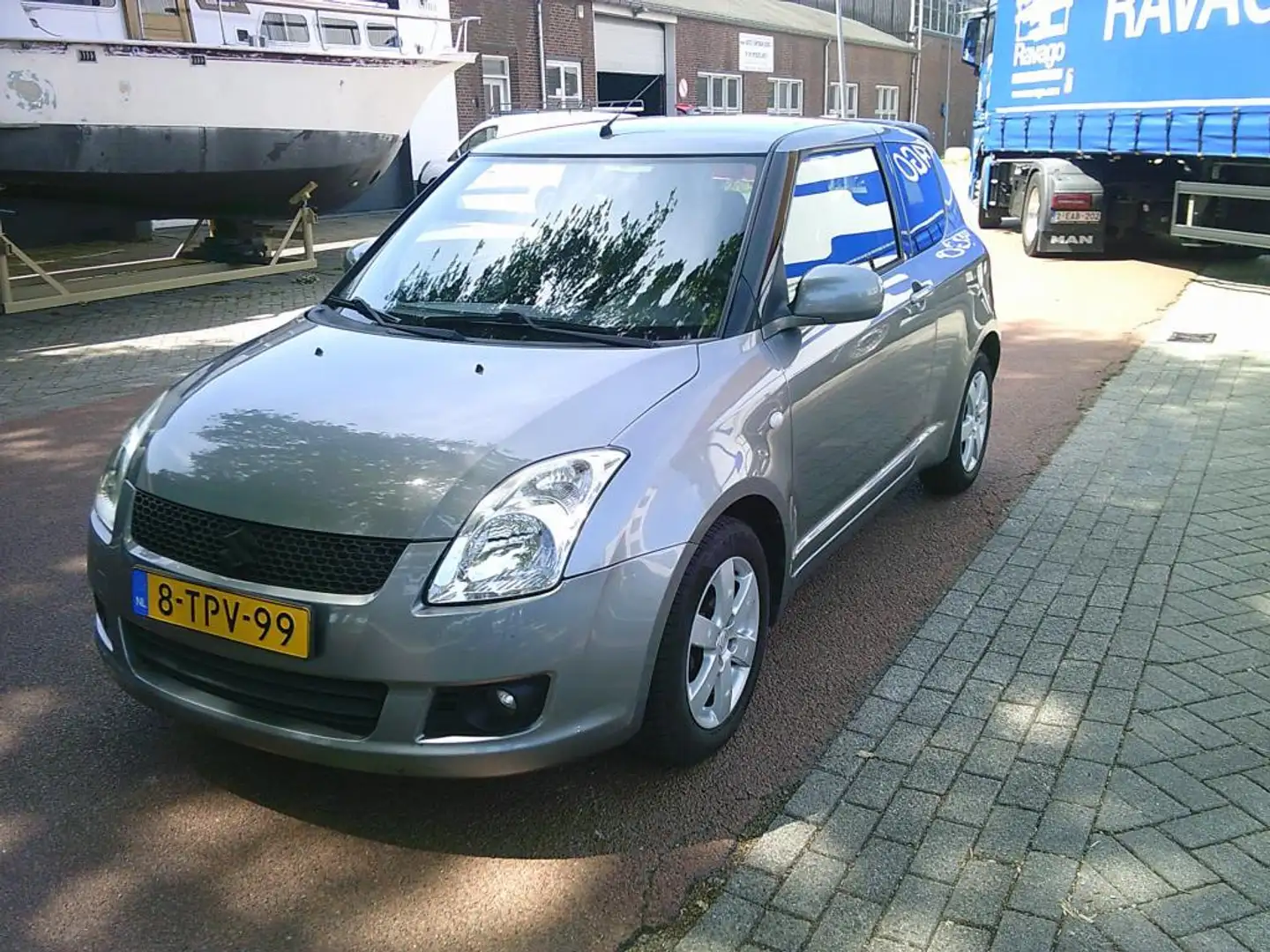 Suzuki Swift 1.3 Base airco ijs koud Grijs - 1