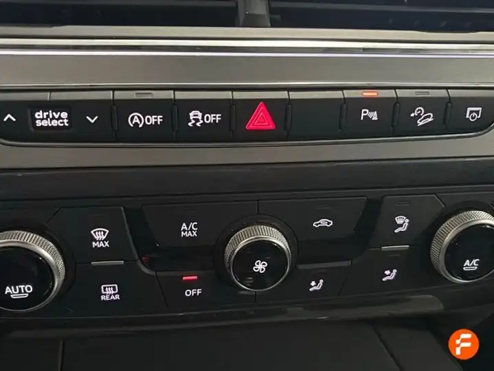 Audi Q7 2018, foto 24