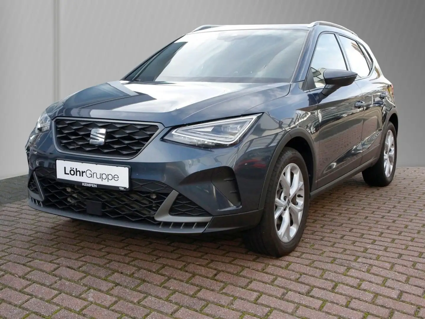SEAT Arona 1.5 TSI DSG FR Grau - 2
