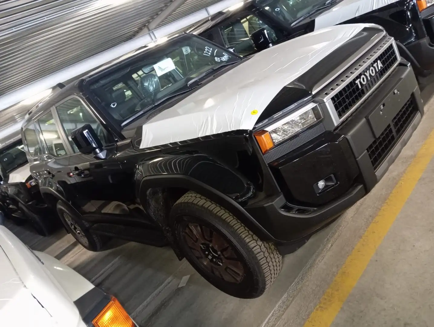 Toyota Land Cruiser TOYOTA LANDCRUISER PRADO NEW MODEL OUT OF EU Negro - 1