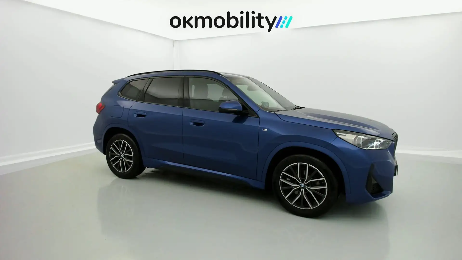 BMW X1 sDrive 18dA Azul - 2