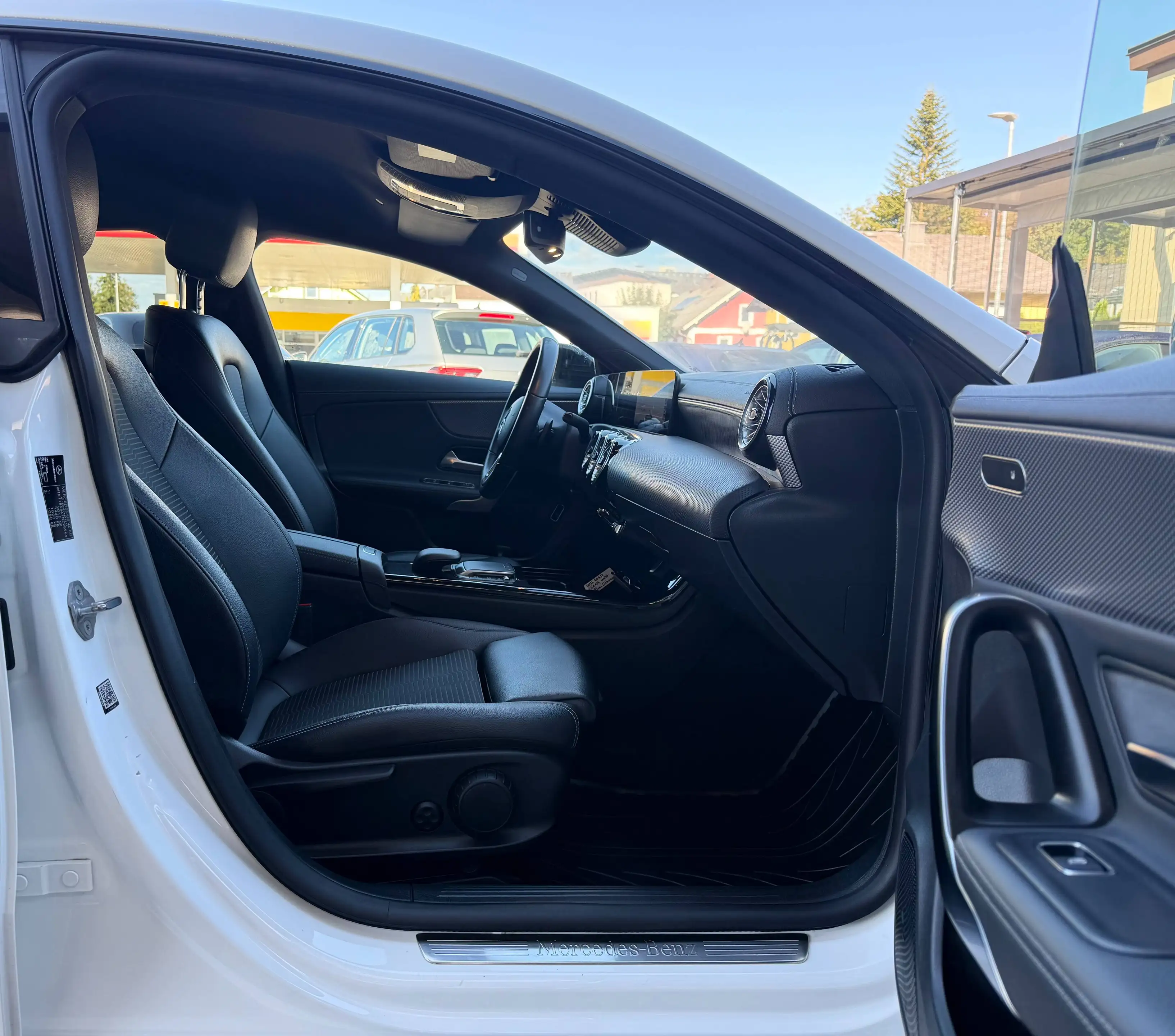 Mercedes-Benz CLA 180 SB Aut. *Ö-1.Besitz*AHK*RFK*Leder*Amiente*Night* — photo 15