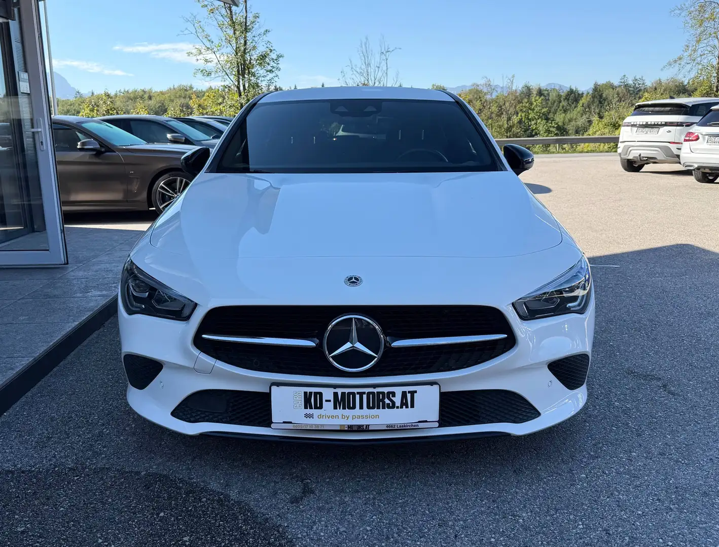 Mercedes-Benz CLA 180 SB Aut. *Leder*Navi*AHK*RFK*Ambiente*Night-Paket* Weiß - 2