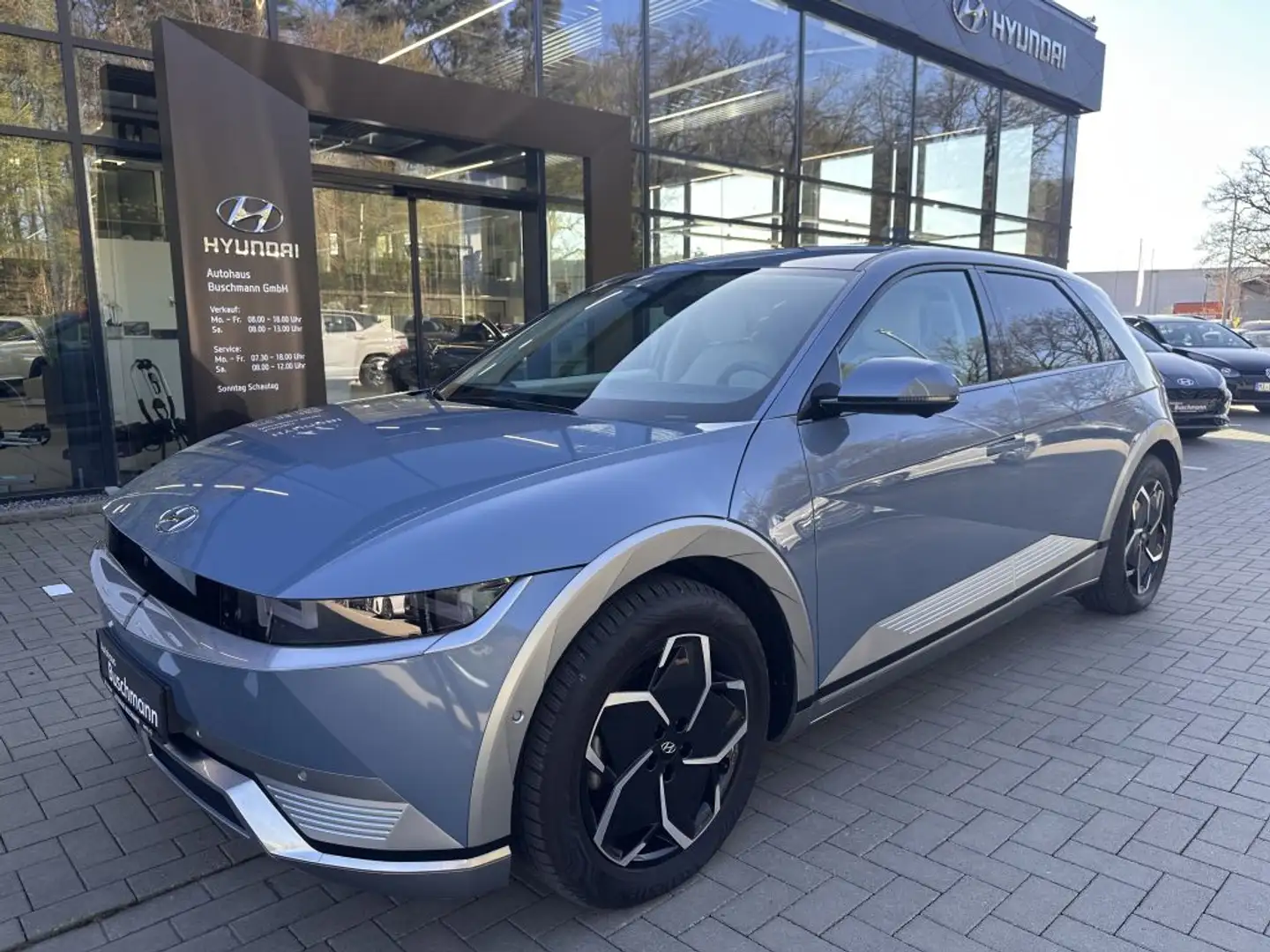 Hyundai IONIQ 5 77,4 kWh Uniq +AHK+ASSIST. PAKET+RELAX+ Blau - 1