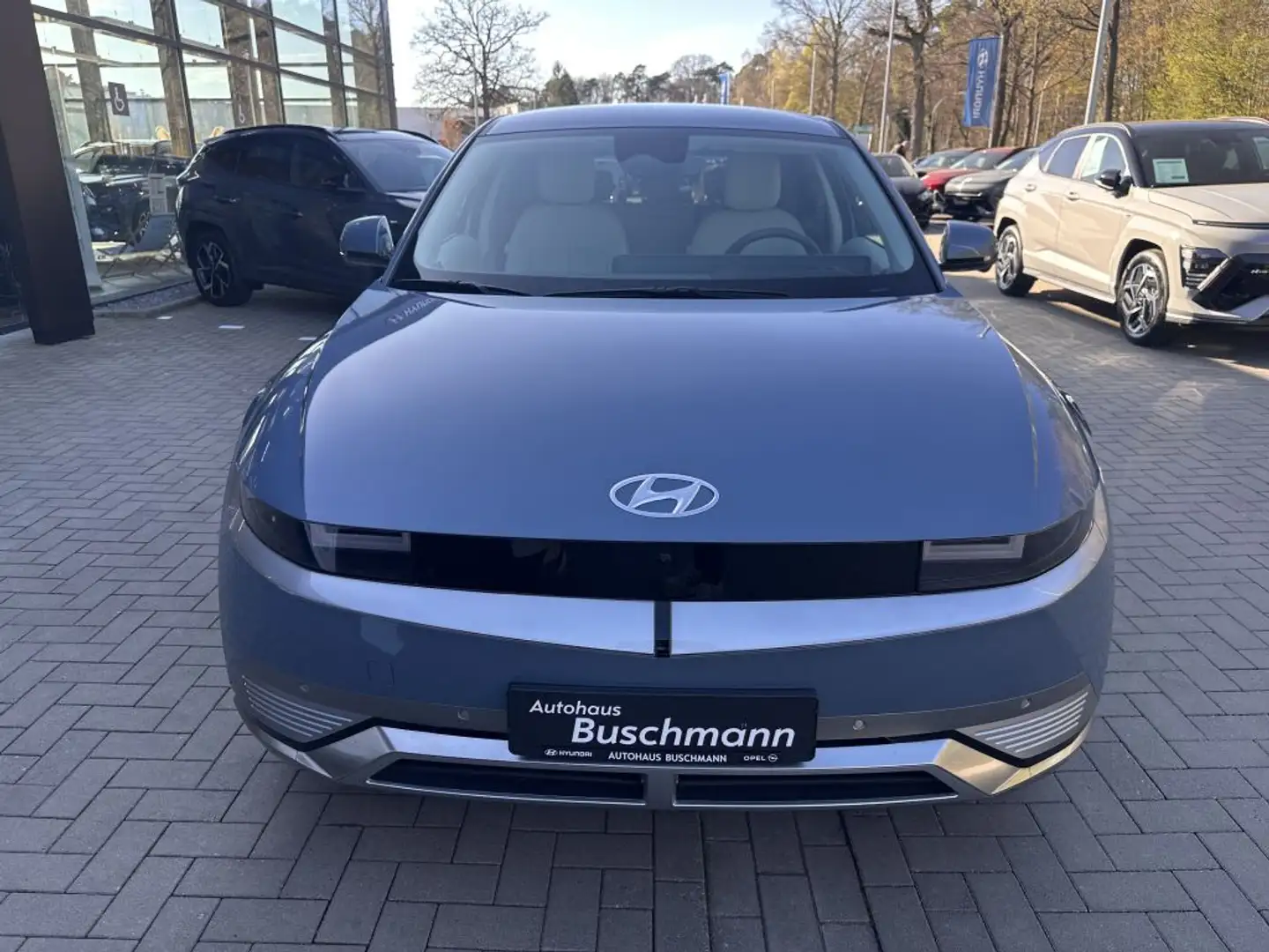 Hyundai IONIQ 5 77,4 kWh Uniq +AHK+ASSIST. PAKET+RELAX+ Blau - 2