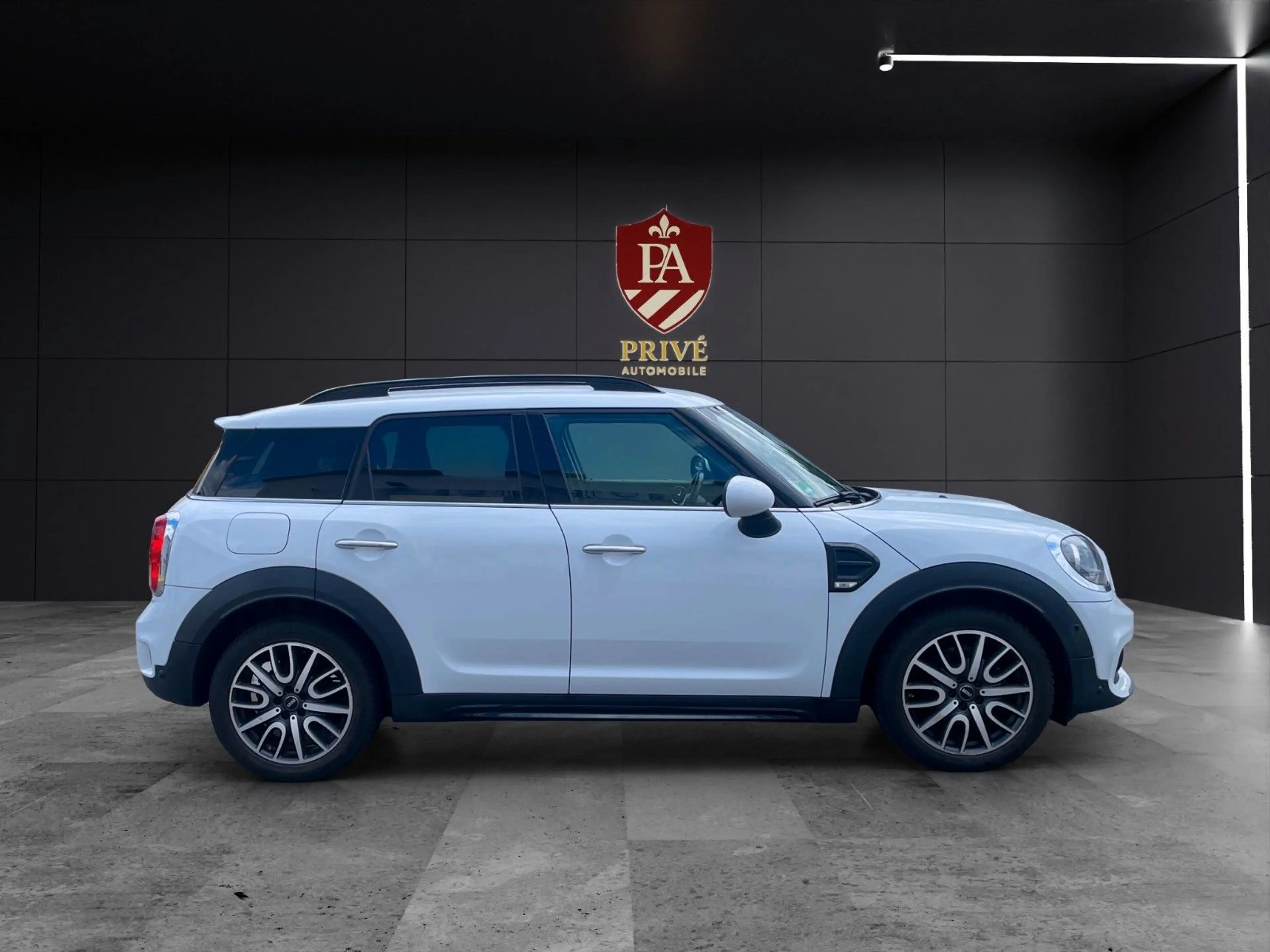 MINI One D Countryman JCW~1Hand~Parkassistent~PDC~MFL — photo 12