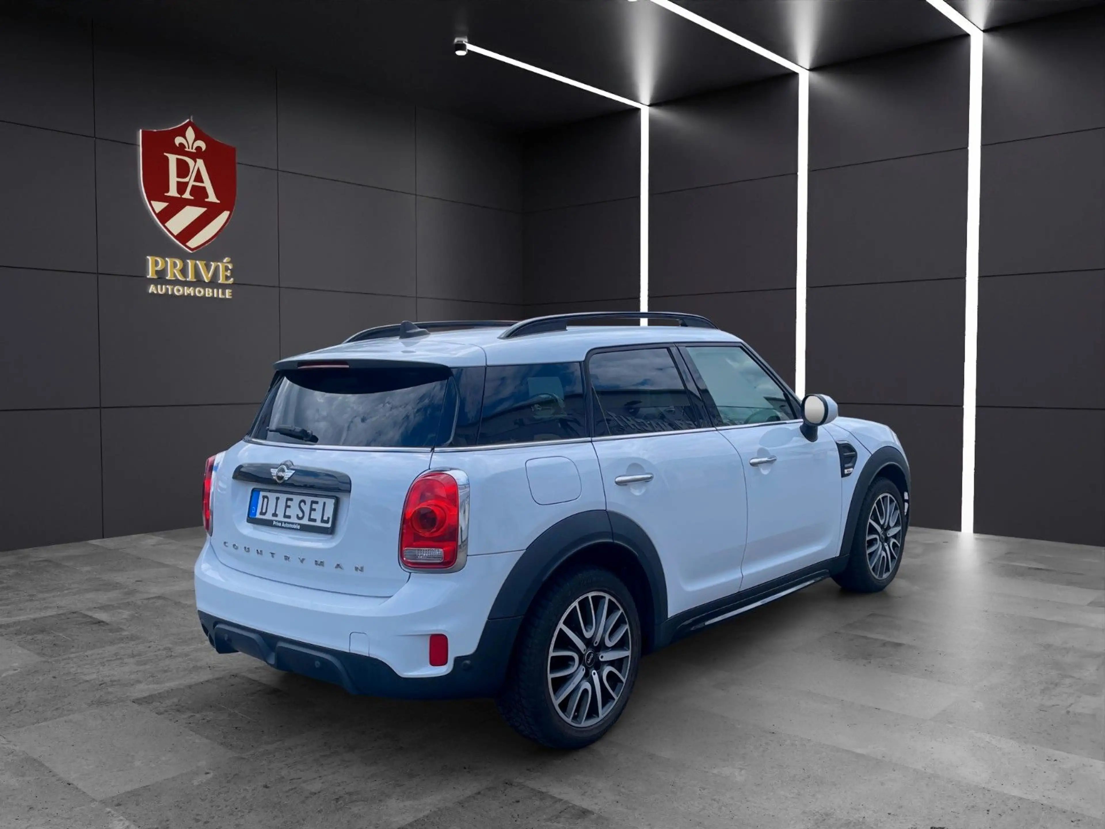 MINI One D Countryman JCW~1Hand~Parkassistent~PDC~MFL — photo 11