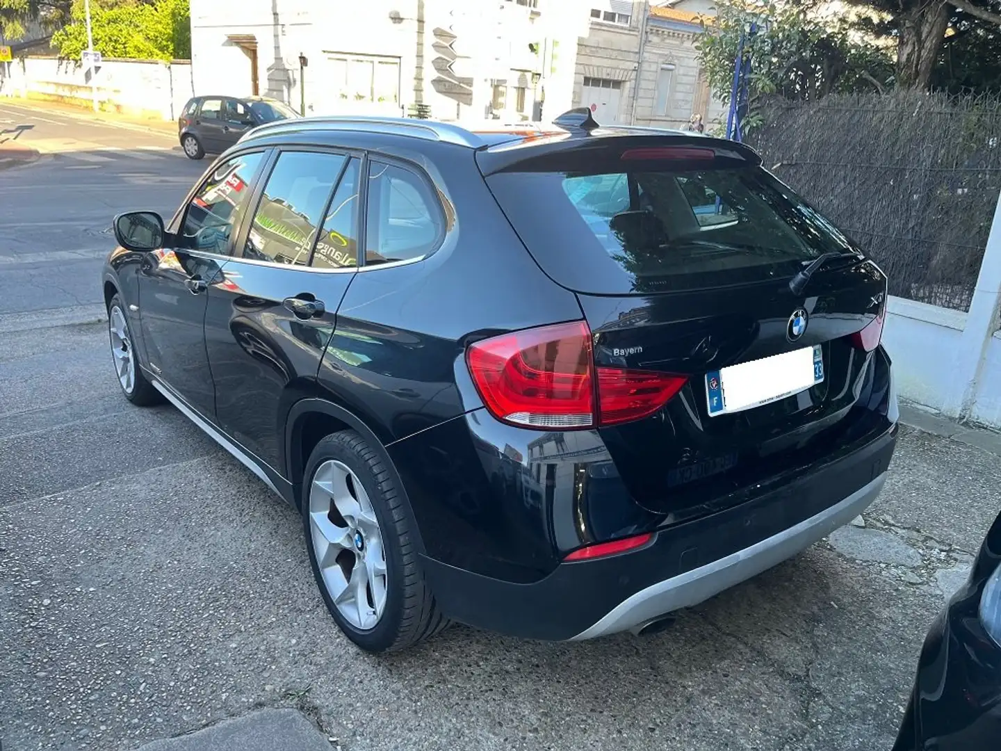 BMW X1 xDrive 23d 204 ch Luxe A Negro - 2