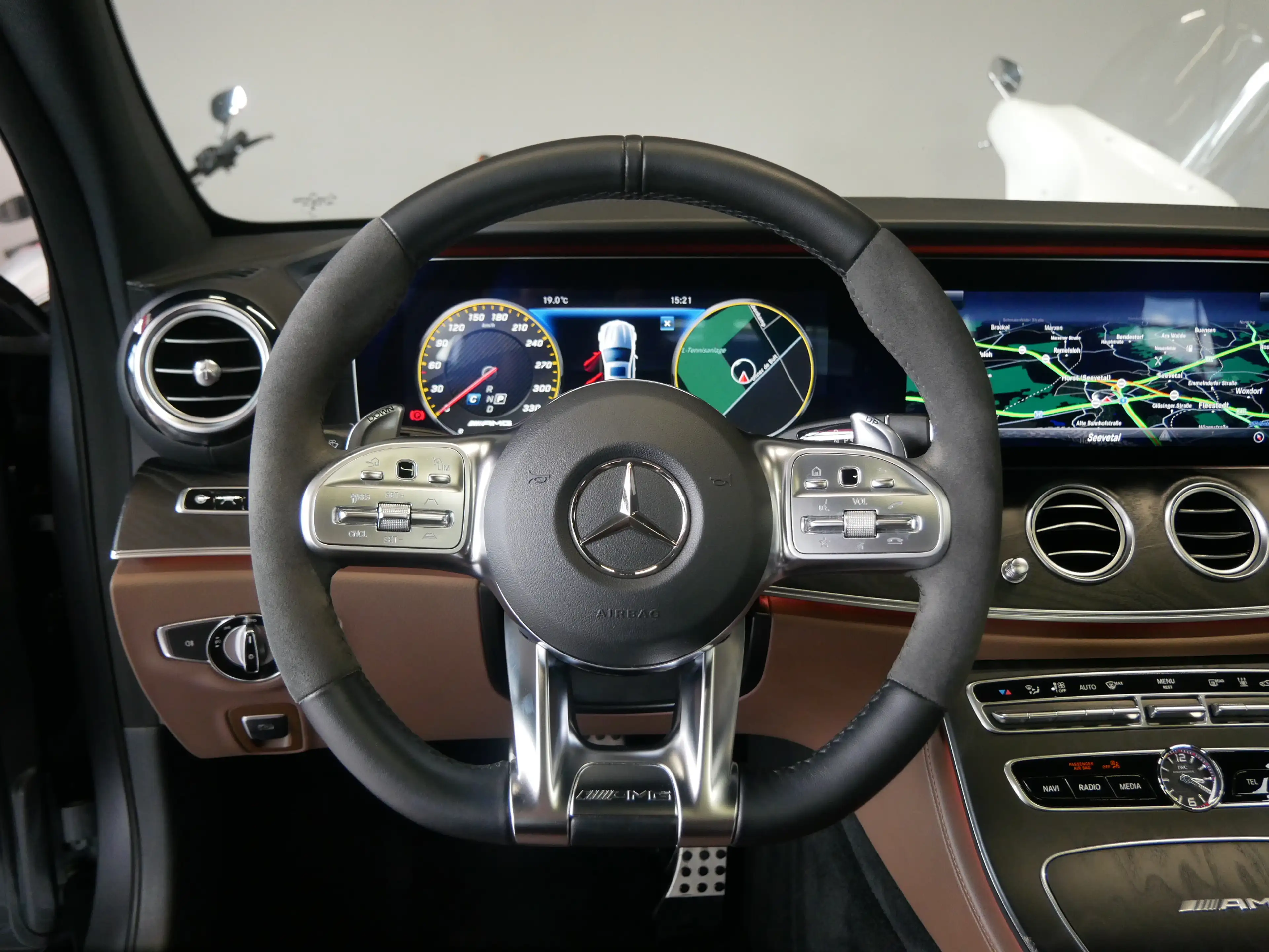 Mercedes-Benz E 63 AMG E 63 S AMG T 4 Matic — photo 15