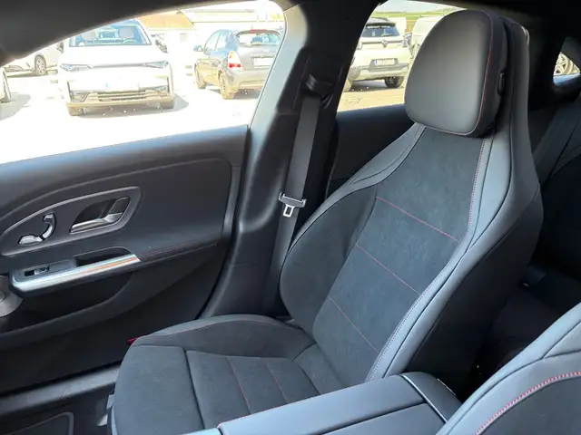 Mercedes-Benz CLA 250 + mit EQ Technologie Ansicht 16