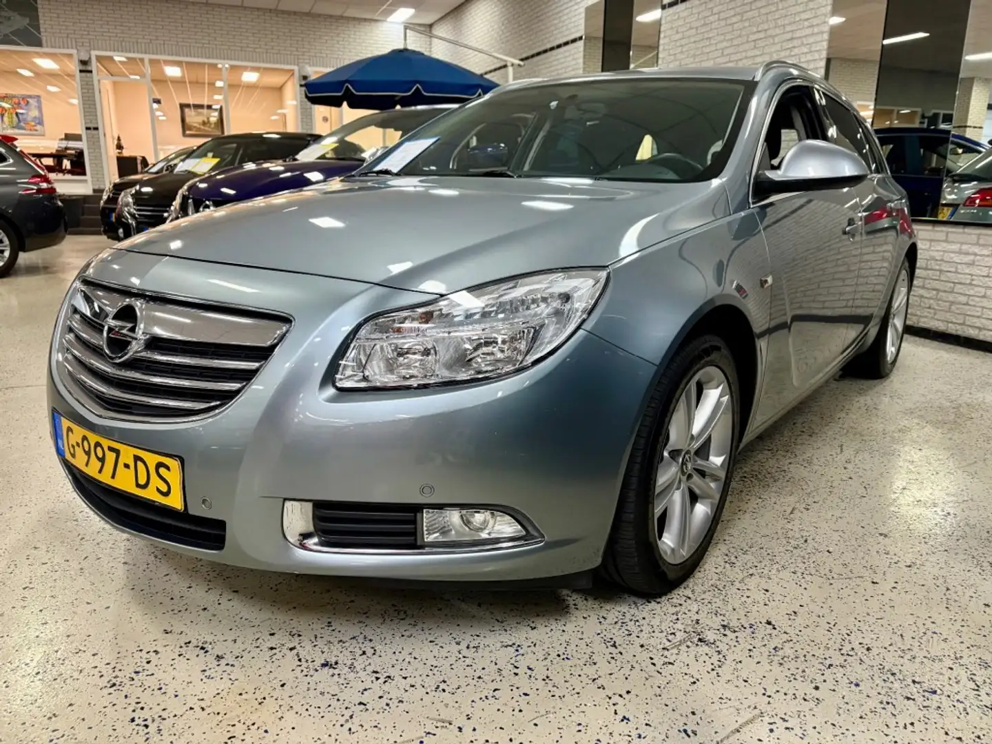 Opel Insignia 2.0 CDTI CLIMAT / CRUISE / TREKHAAK / 2X PDC Grijs - 1