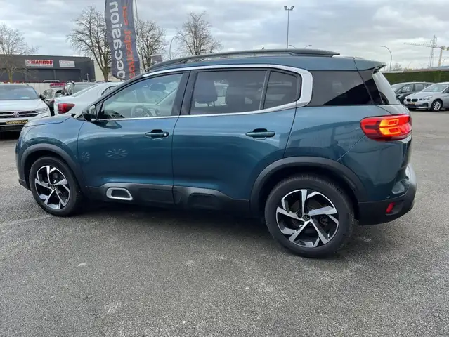 Citroen C5 Aircross view 3