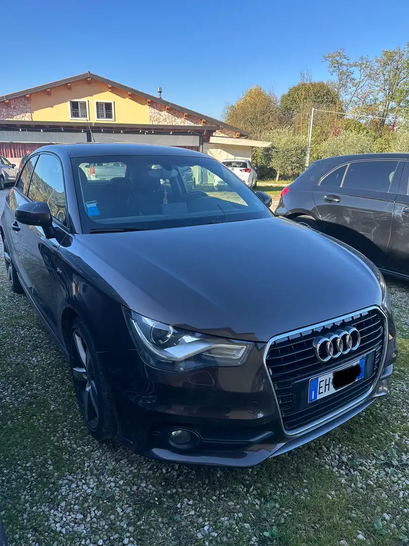 Audi A1 1.6 tdi s line - 1