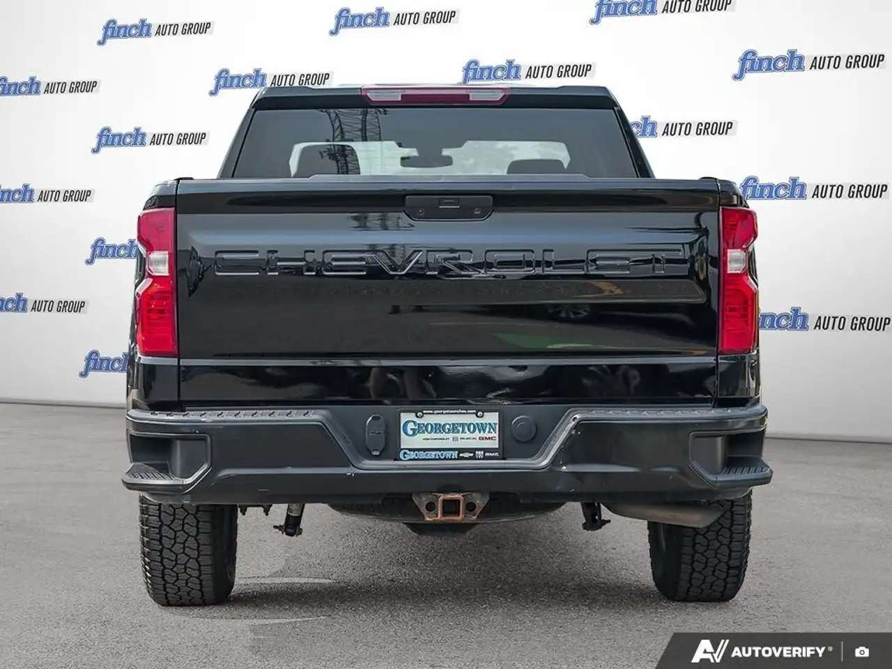 Chevrolet Silverado 1500 снимка Chevrolet Silverado 1500