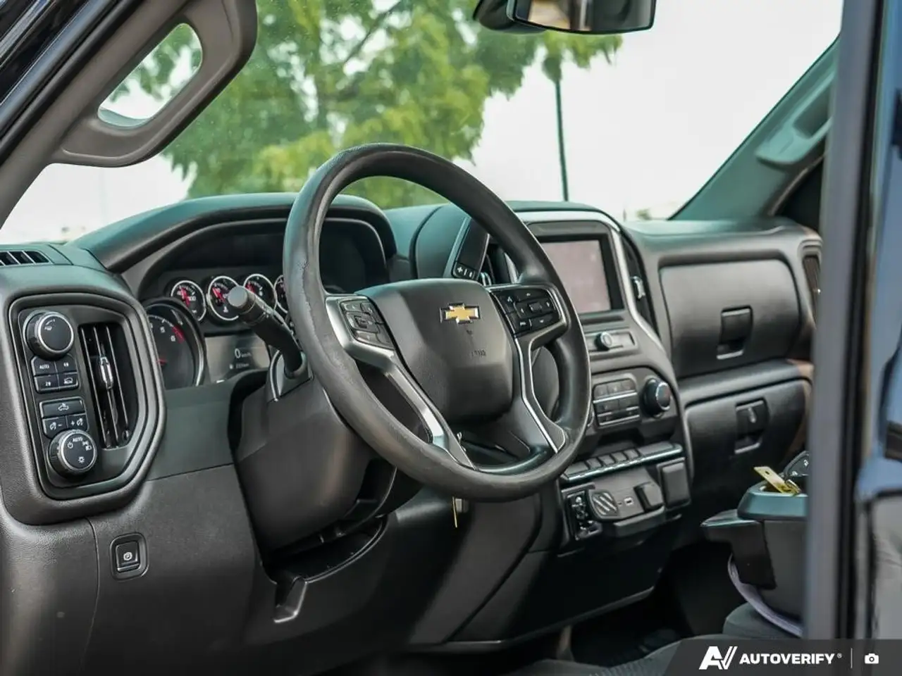 Chevrolet Silverado 1500 снимка Chevrolet Silverado 1500