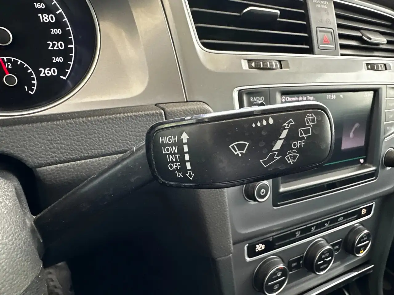 Volkswagen Golf Standard Model — photo 23