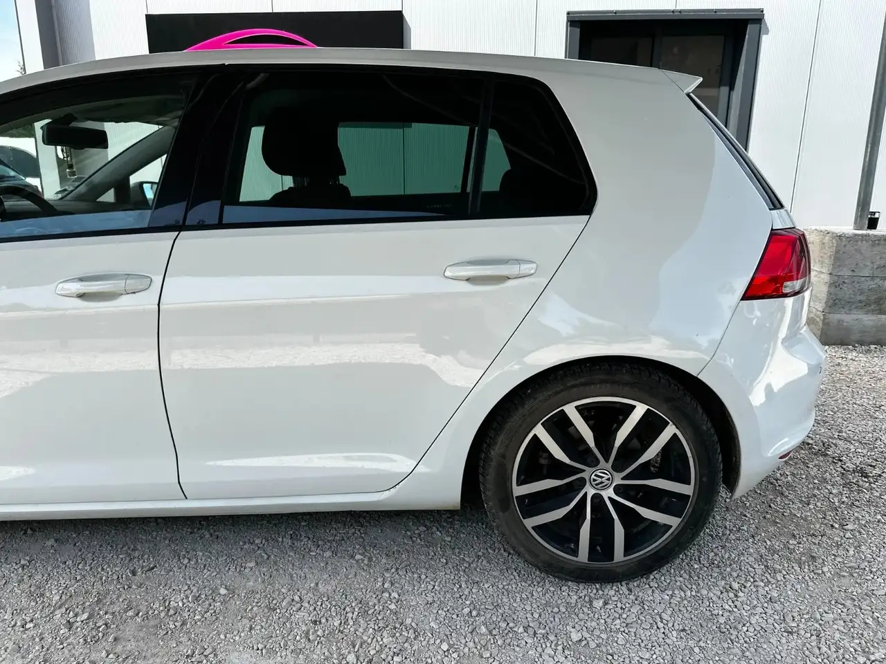Volkswagen Golf Standard Model — photo 49