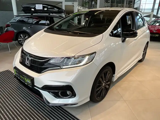Honda Jazz 1.5 i-VTEC Dynamic LED+Navi+SHZ+LM+PDC+AUT