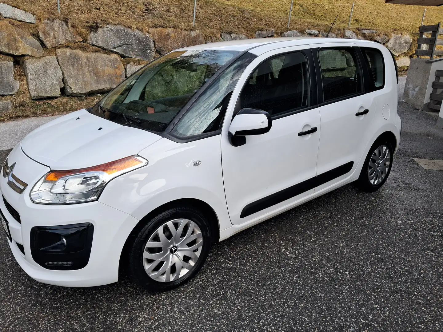 Citroen C3 Picasso C3 Picasso BlueHDi 100 manuell Seduction Weiß - 1