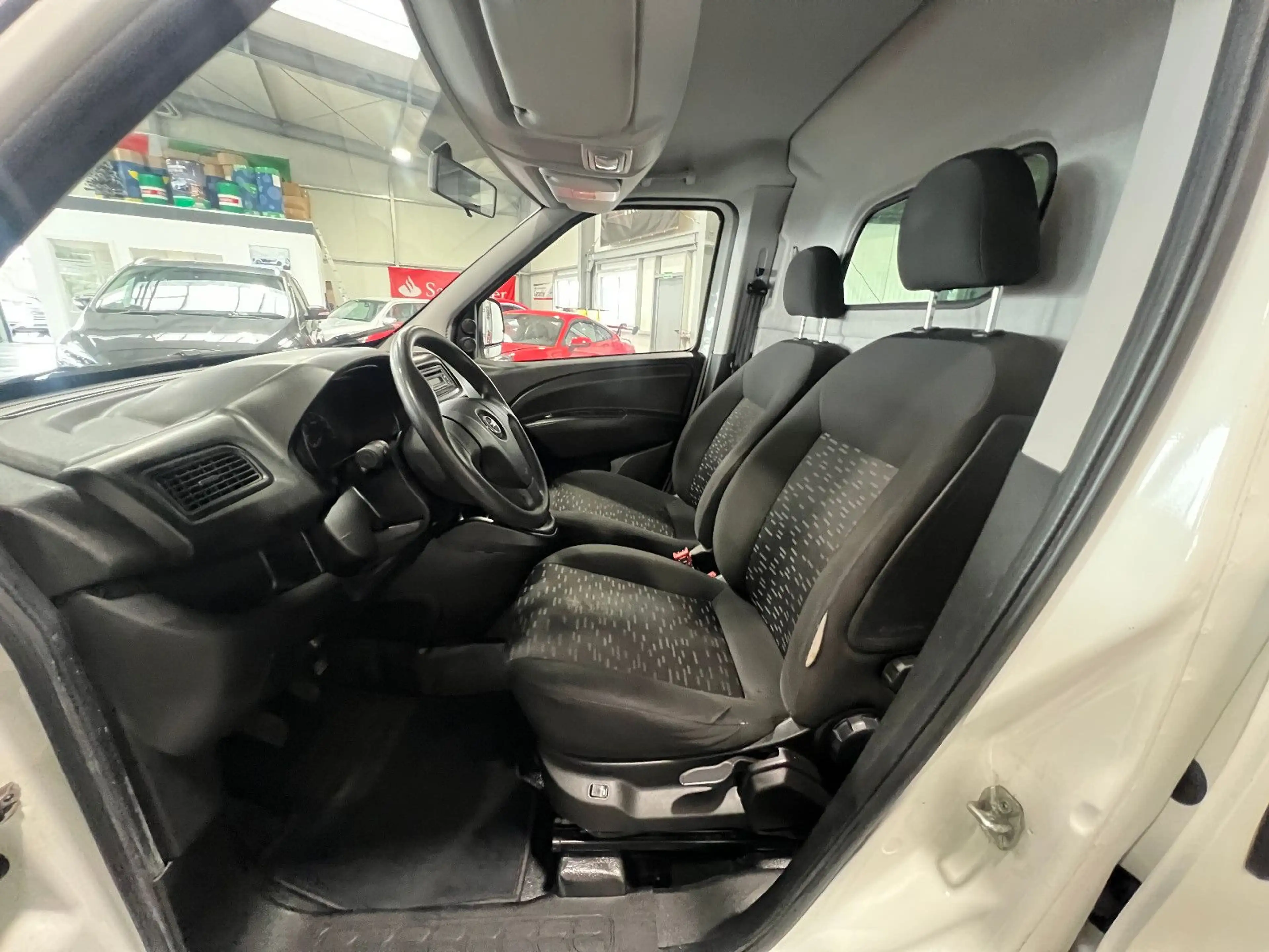 Opel Combo D 1.3 CDTi Kasten L2H1 **Klima*PDC** — photo 4