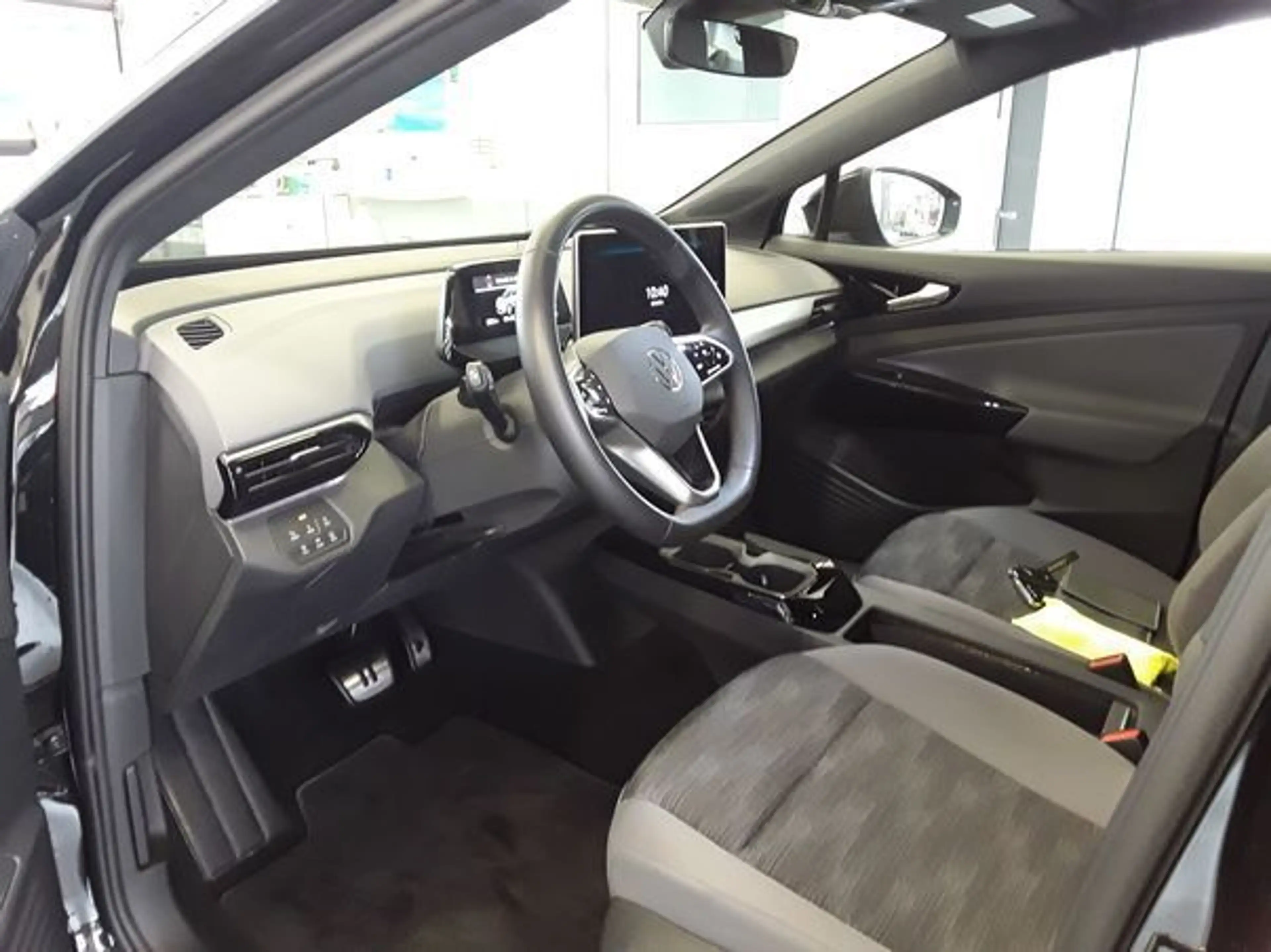 Volkswagen ID.4 Pro | AHK | NAVI | SITZH. — photo 4